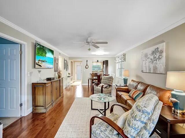Sunrise Lakes 86 Condo - Residential