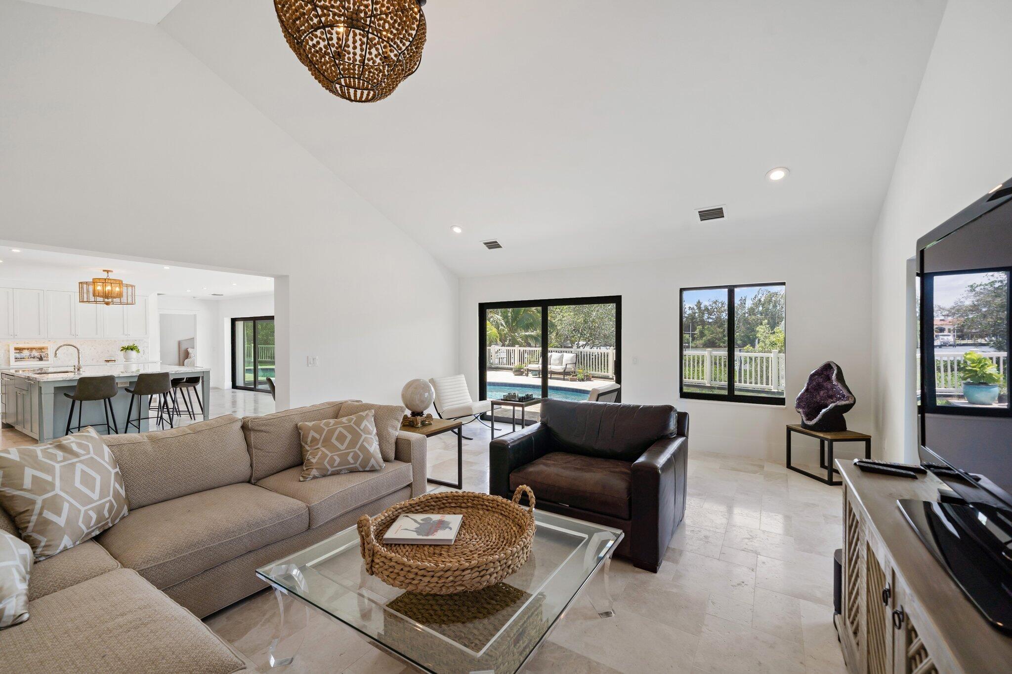 RIVER - Residential