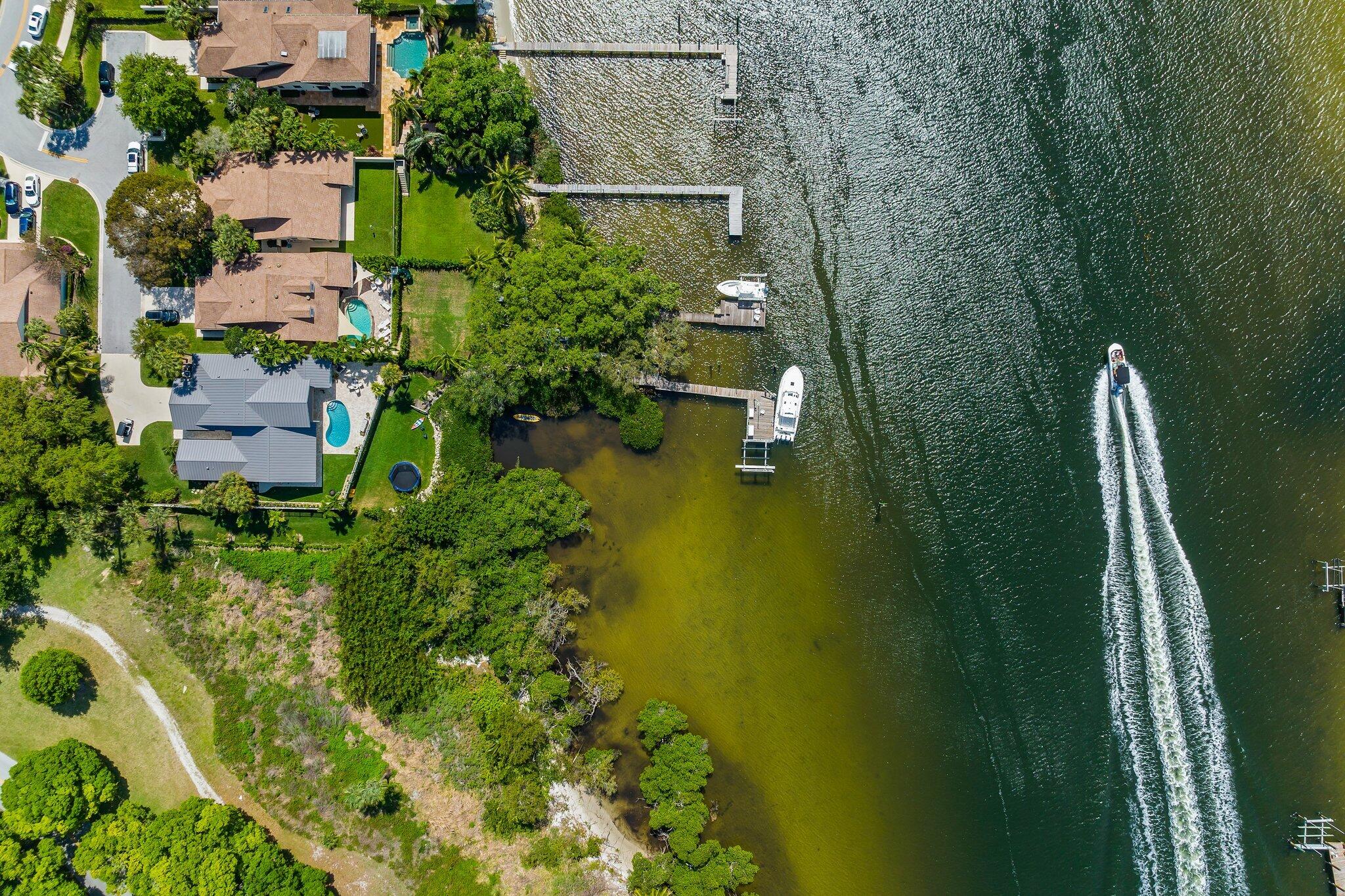 RIVER - Residential