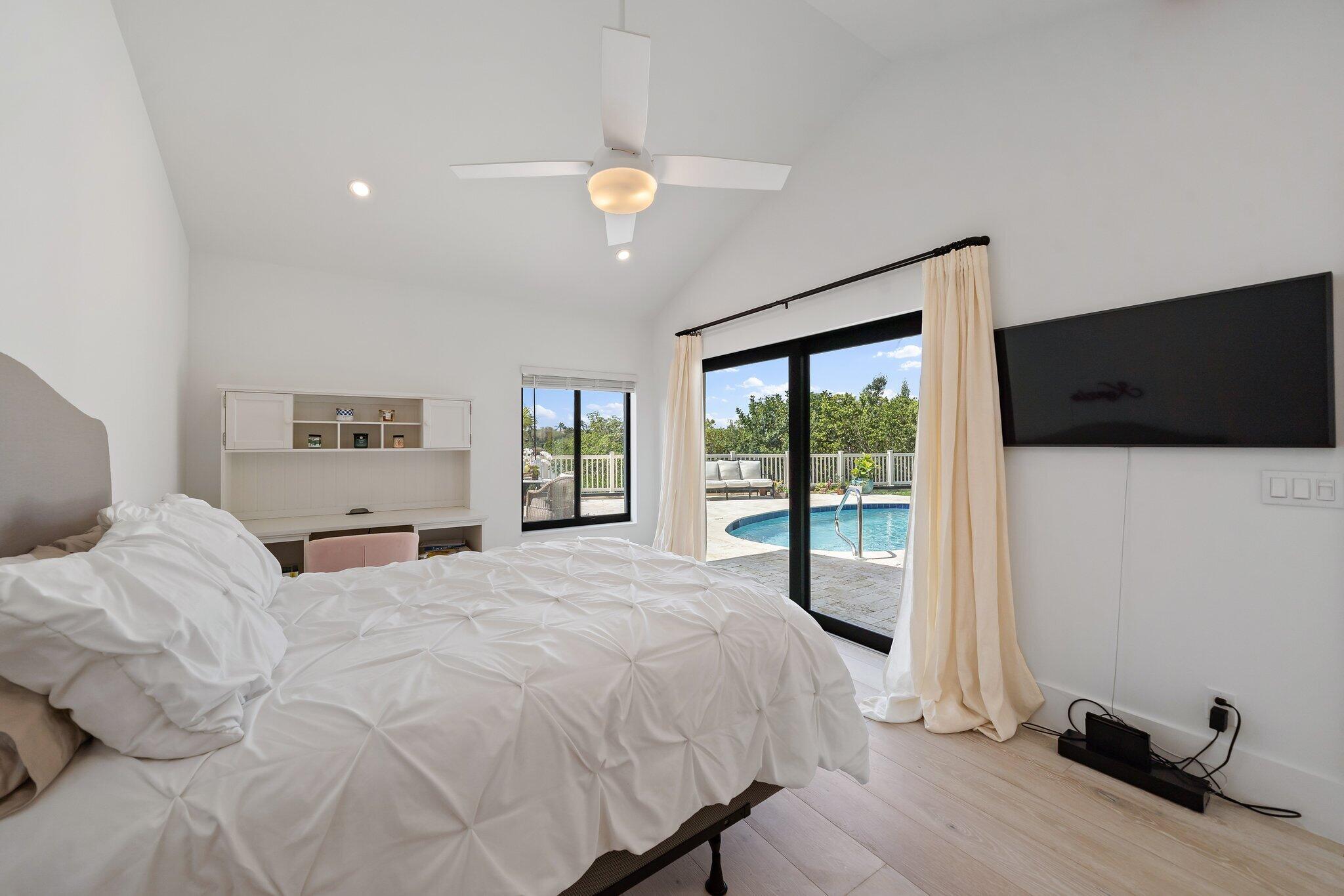 RIVER - Residential