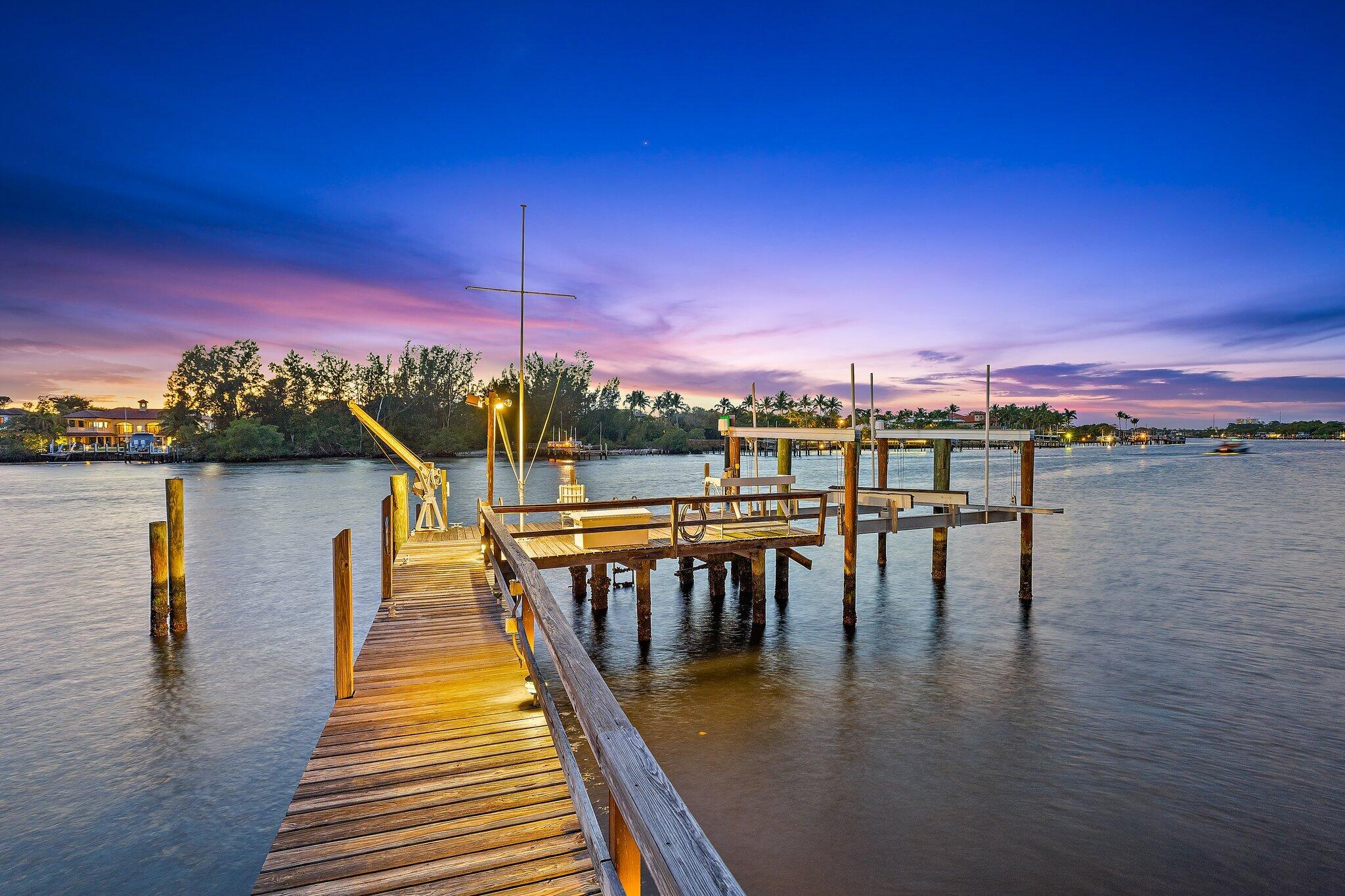 RIVER - Residential