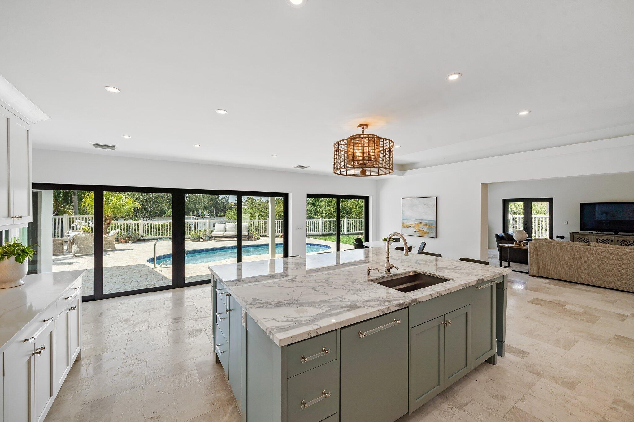 RIVER - Residential