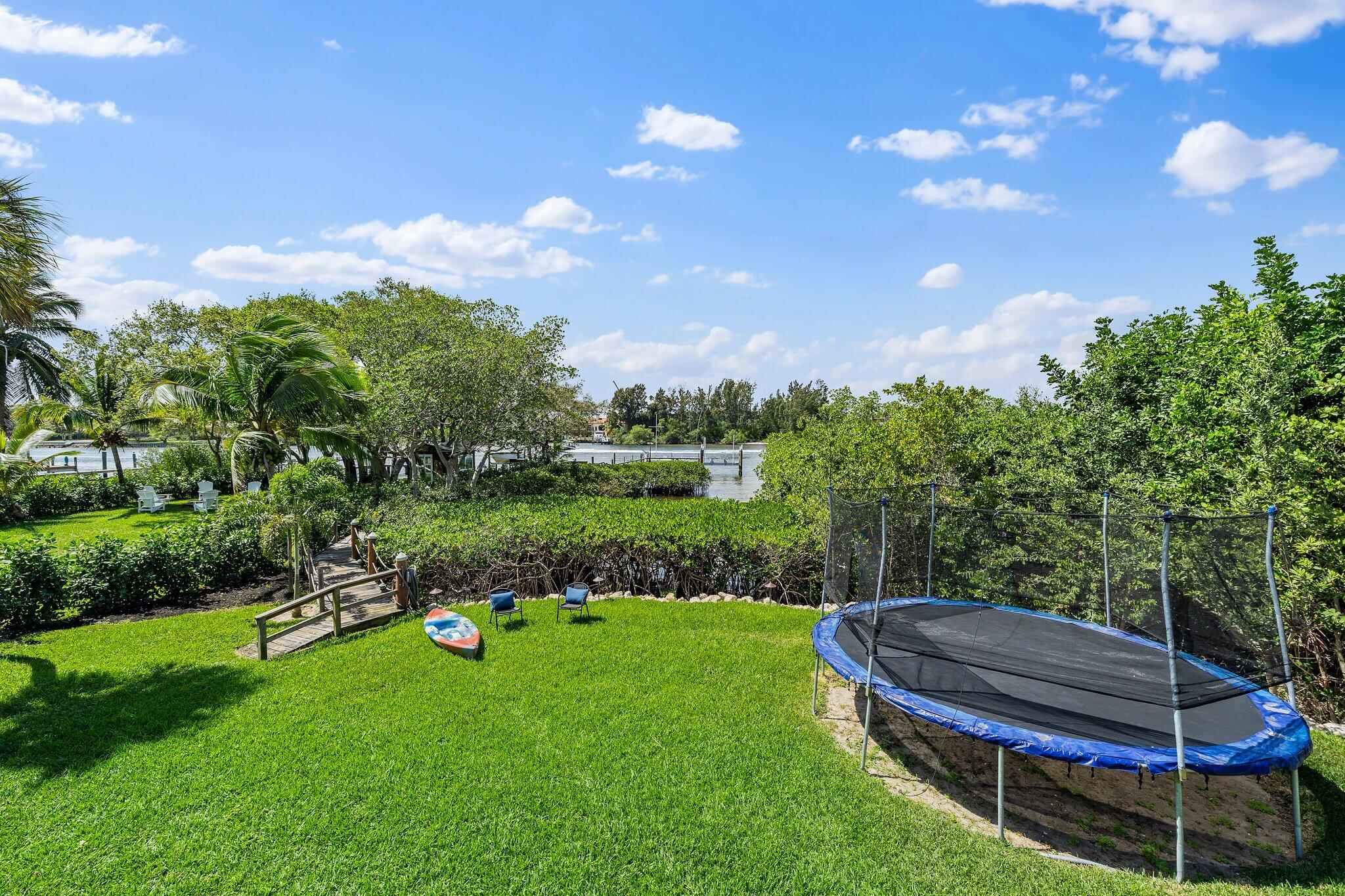 RIVER - Residential