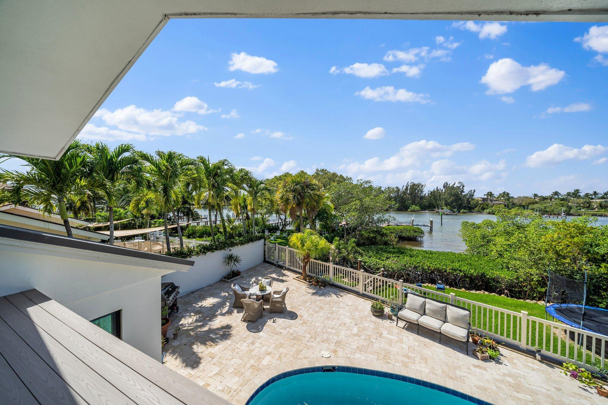 RIVER - Residential