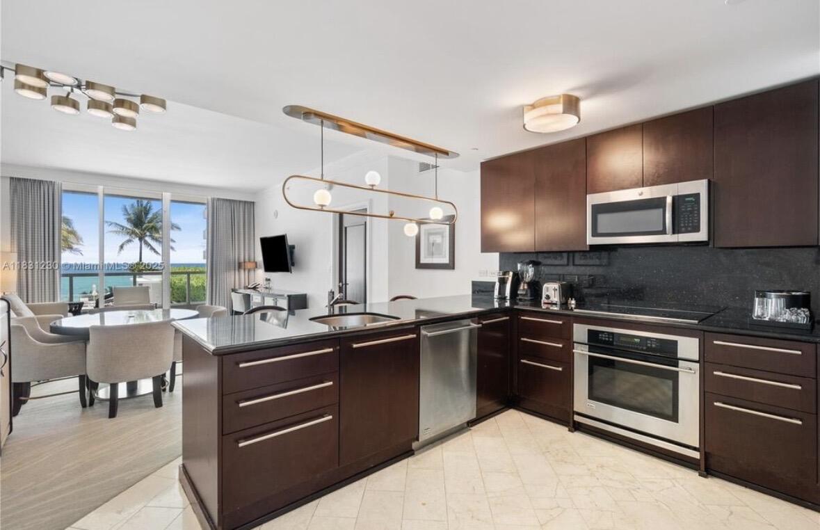FONTAINEBLEAU III OCEAN C - Residential