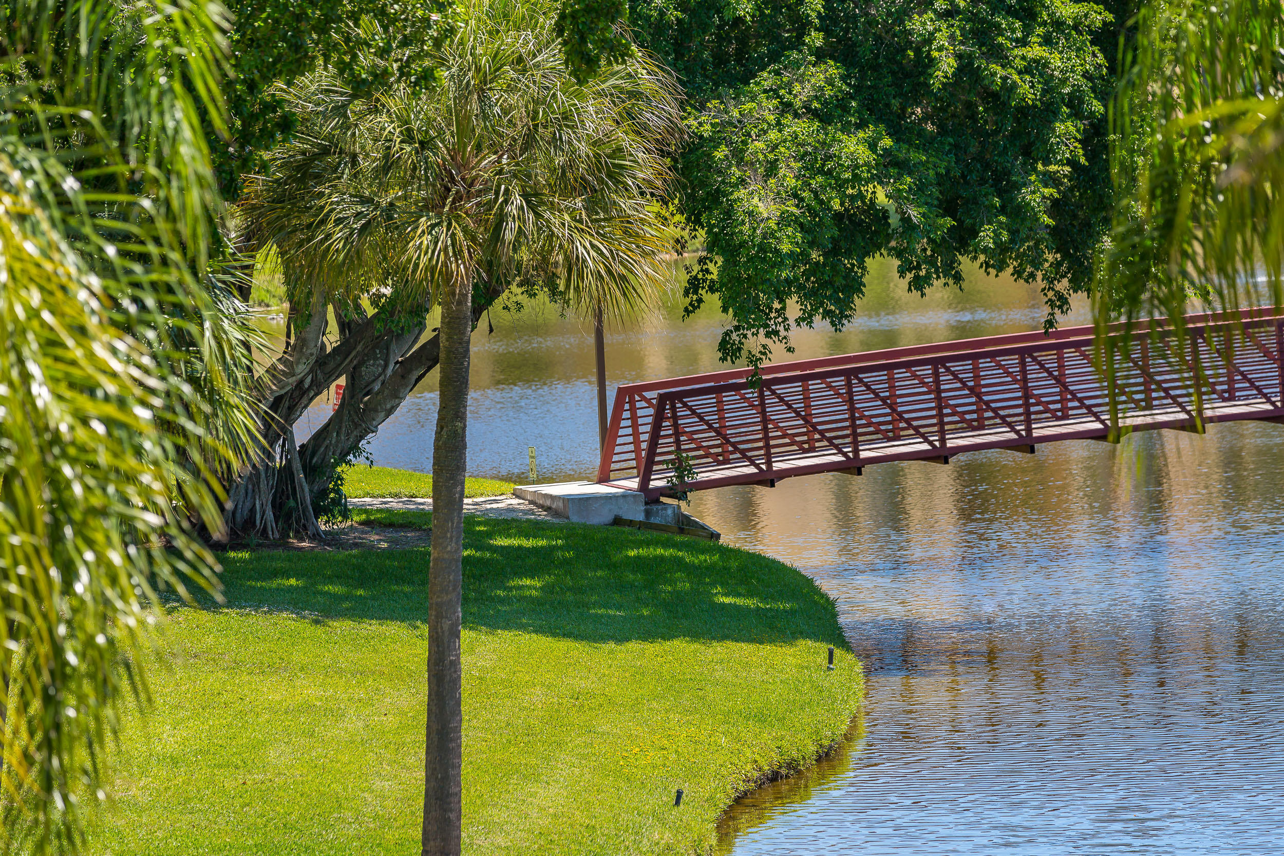 LAVERS DELRAY RACQUET CLUB CONDO - Residential Lease