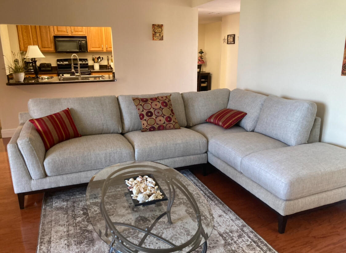 LAVERS DELRAY RACQUET CLUB CONDO - Residential Lease