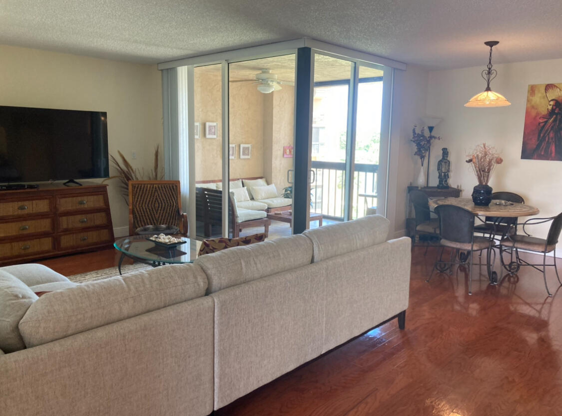 LAVERS DELRAY RACQUET CLUB CONDO - Residential Lease