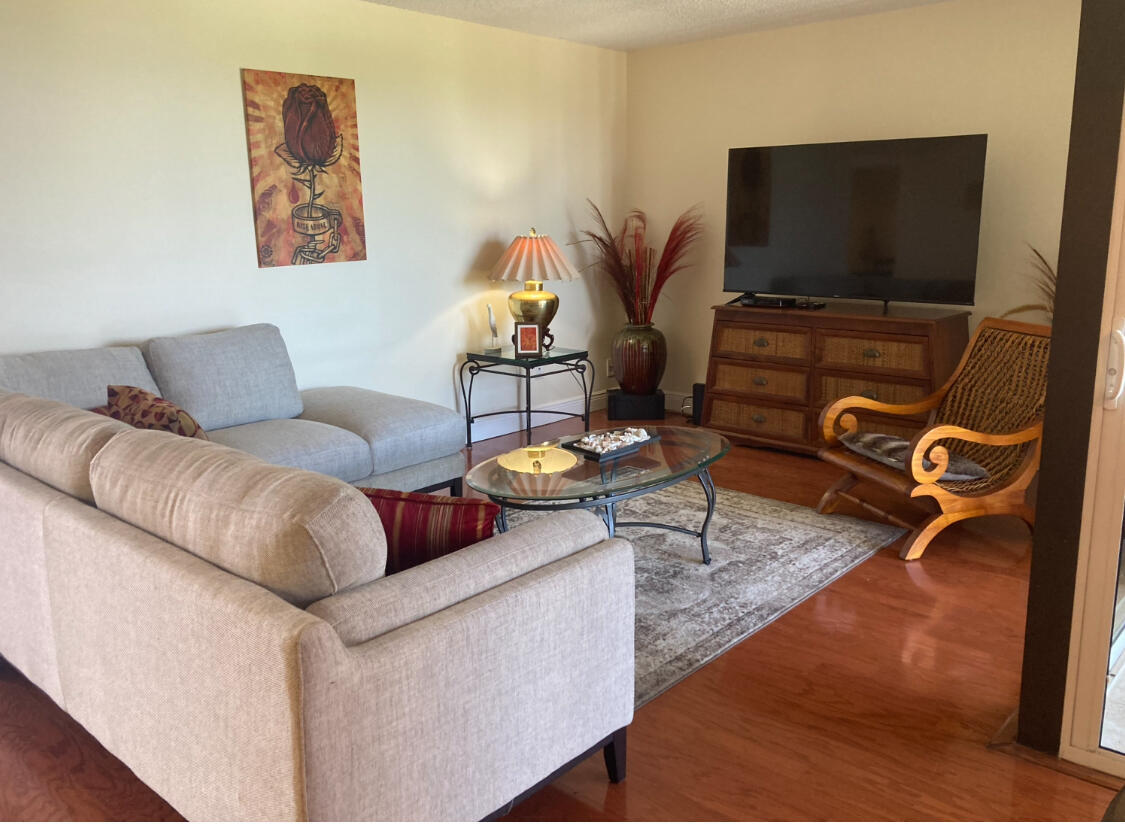 LAVERS DELRAY RACQUET CLUB CONDO - Residential Lease