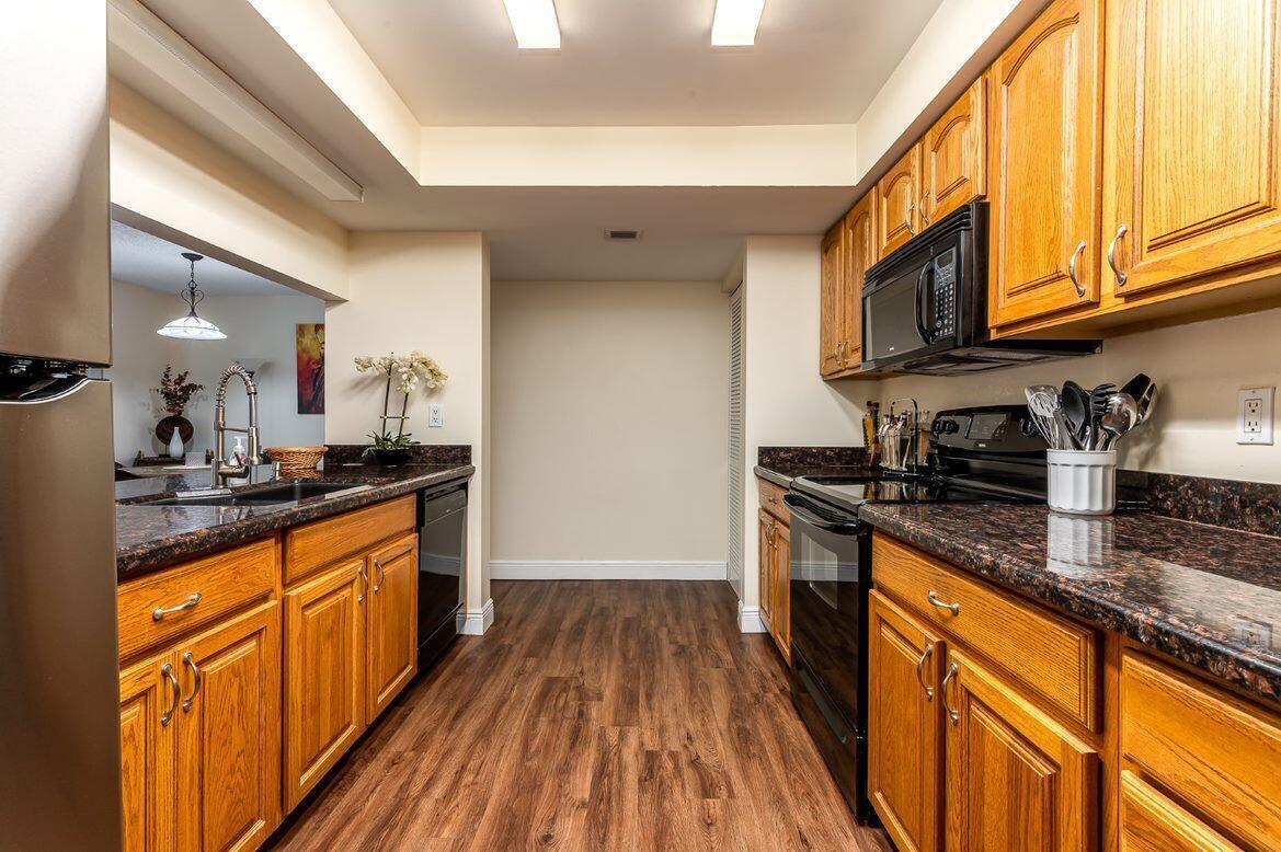 LAVERS DELRAY RACQUET CLUB CONDO - Residential Lease