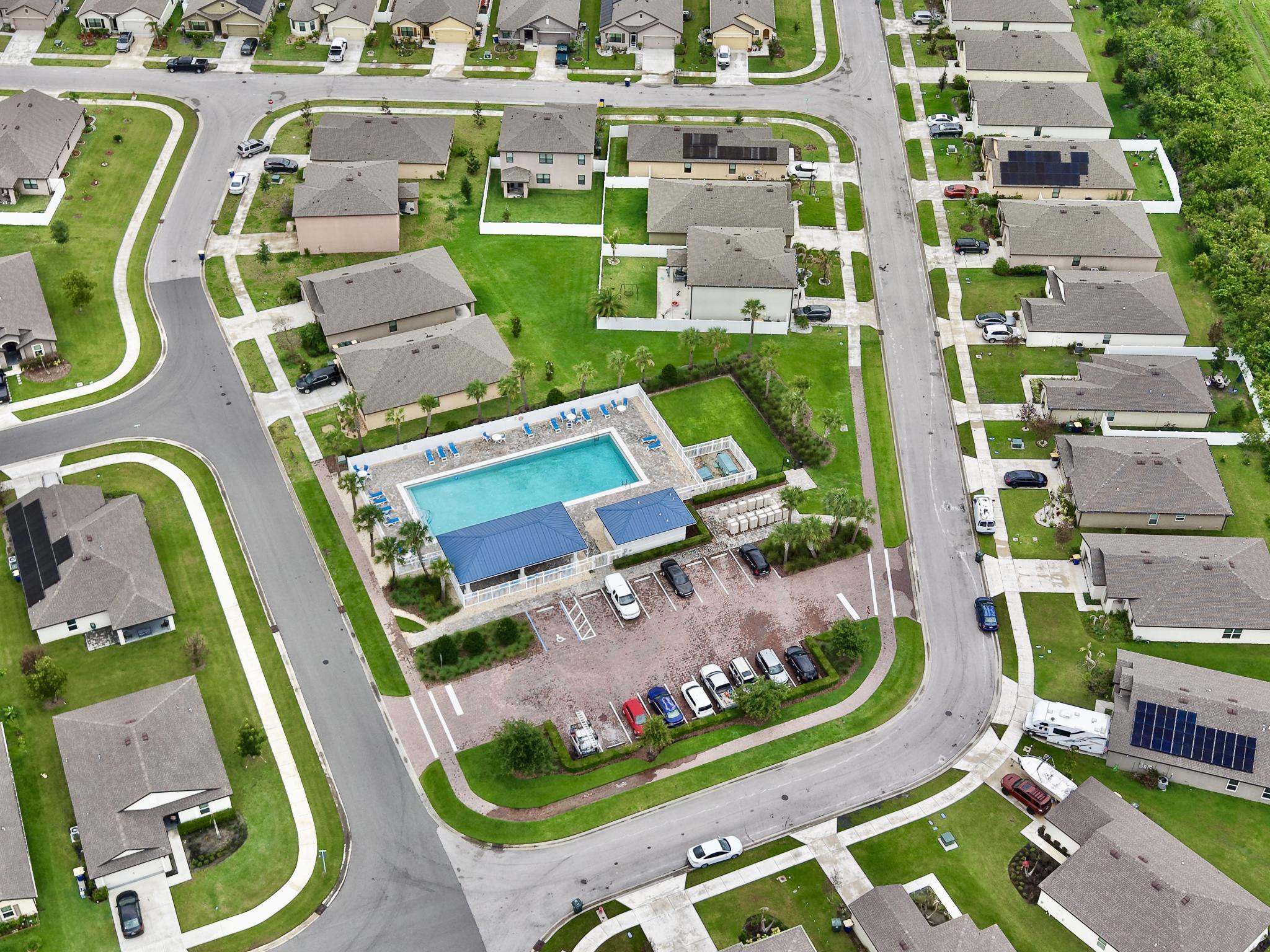 CELEBRATION POINTE - Residential