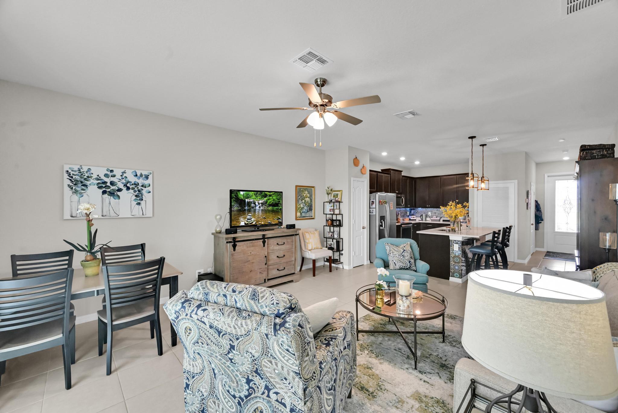 CELEBRATION POINTE - Residential