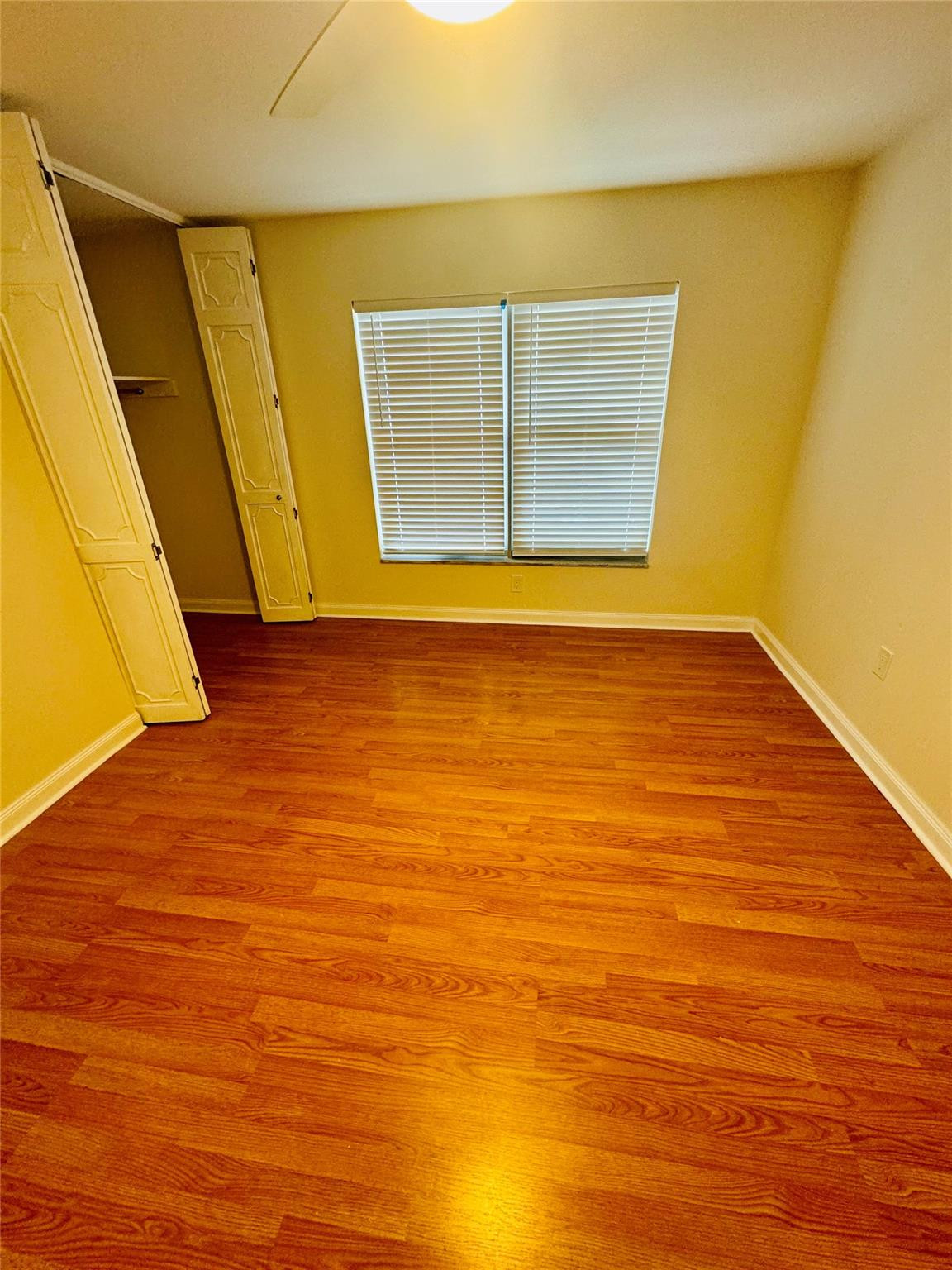 RACQUET CLUB - Residential Lease
