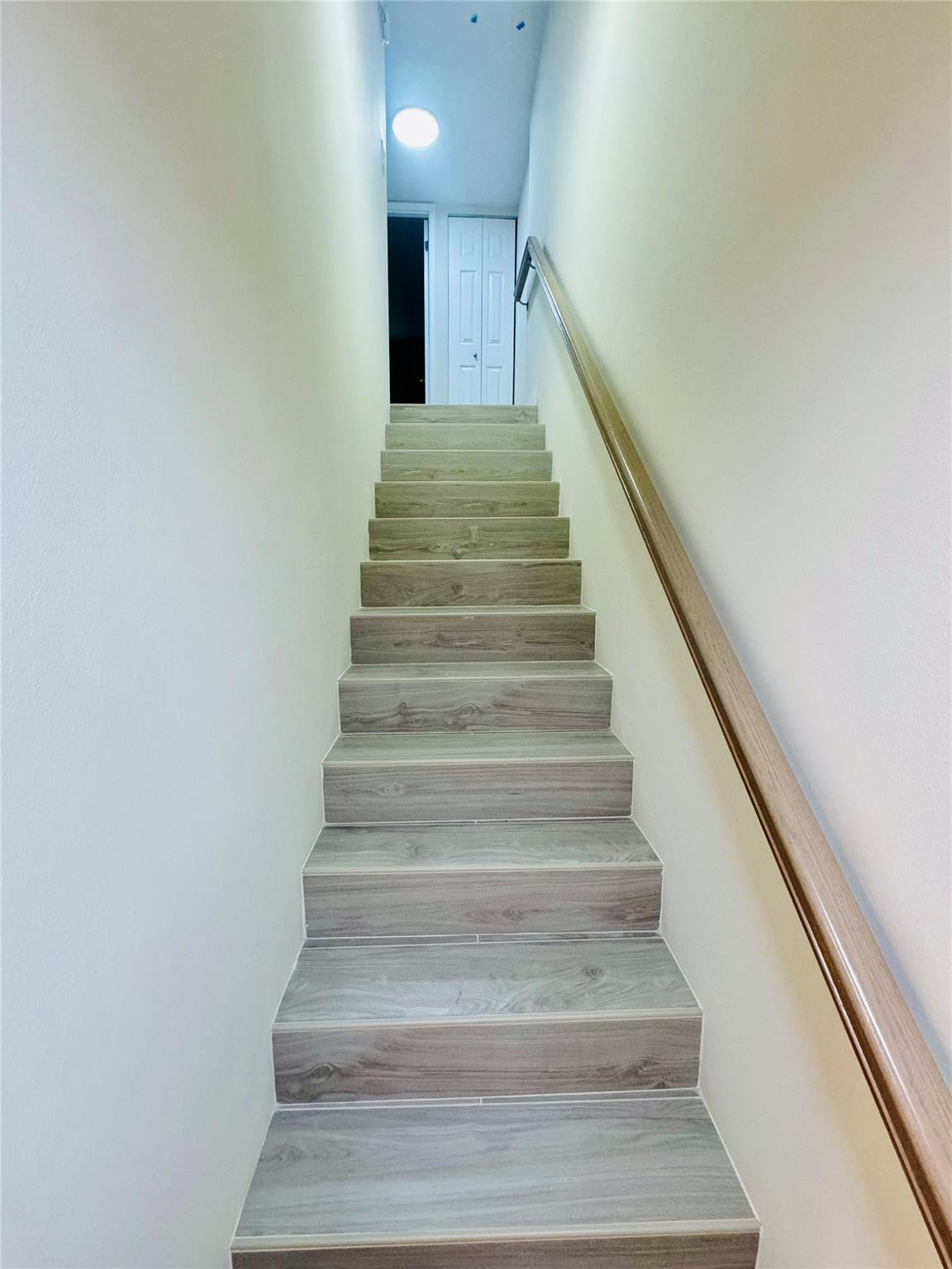 RACQUET CLUB - Residential Lease