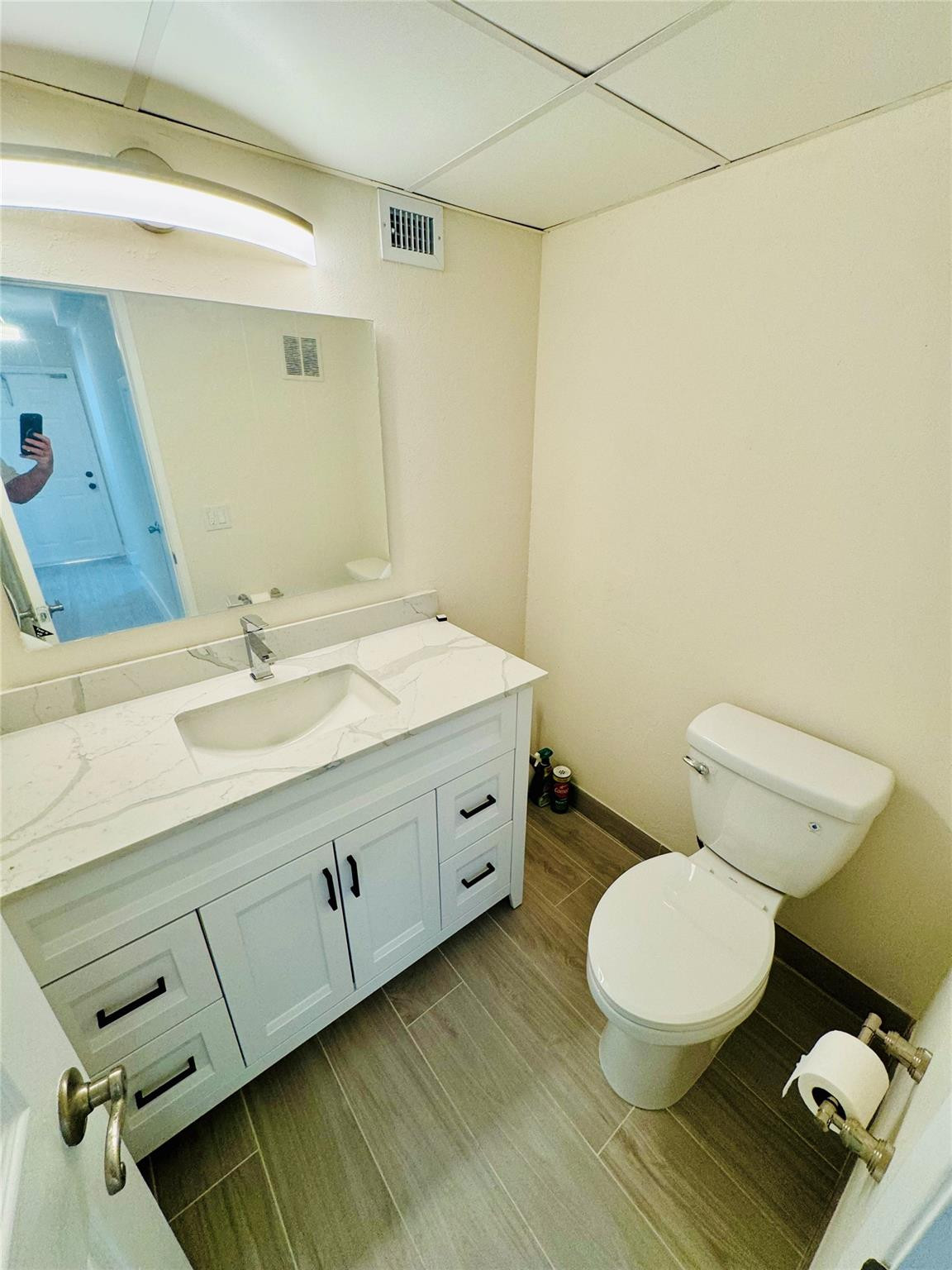 RACQUET CLUB - Residential Lease