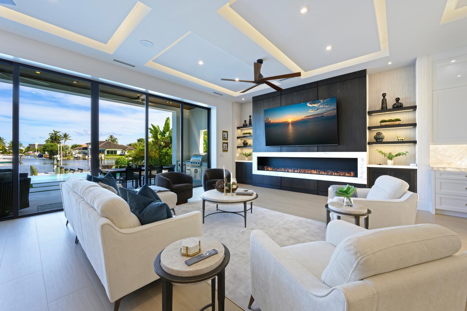 PIRATES COVE - Residential
