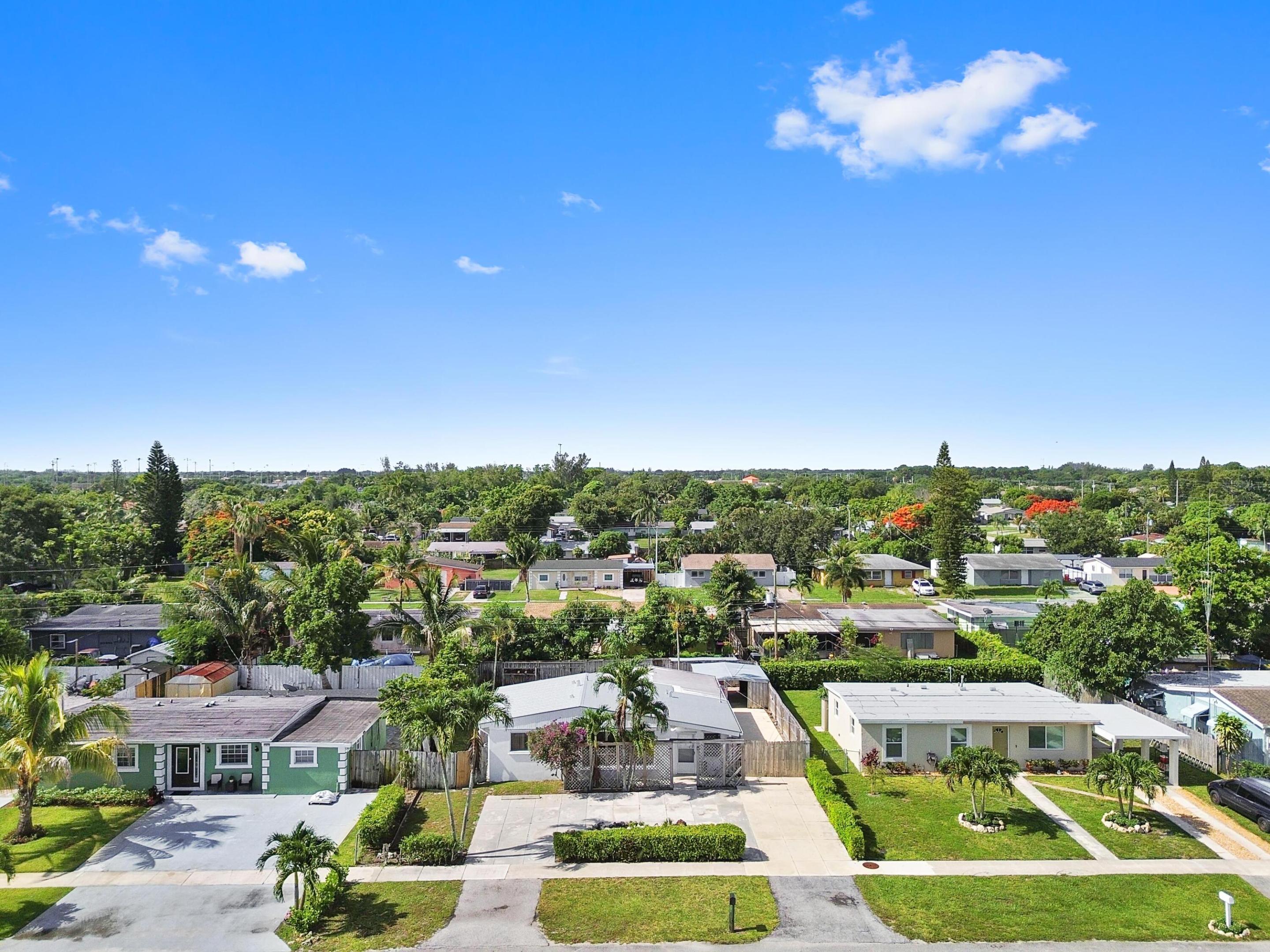 SEMINOLE MANOR 2 - Residential