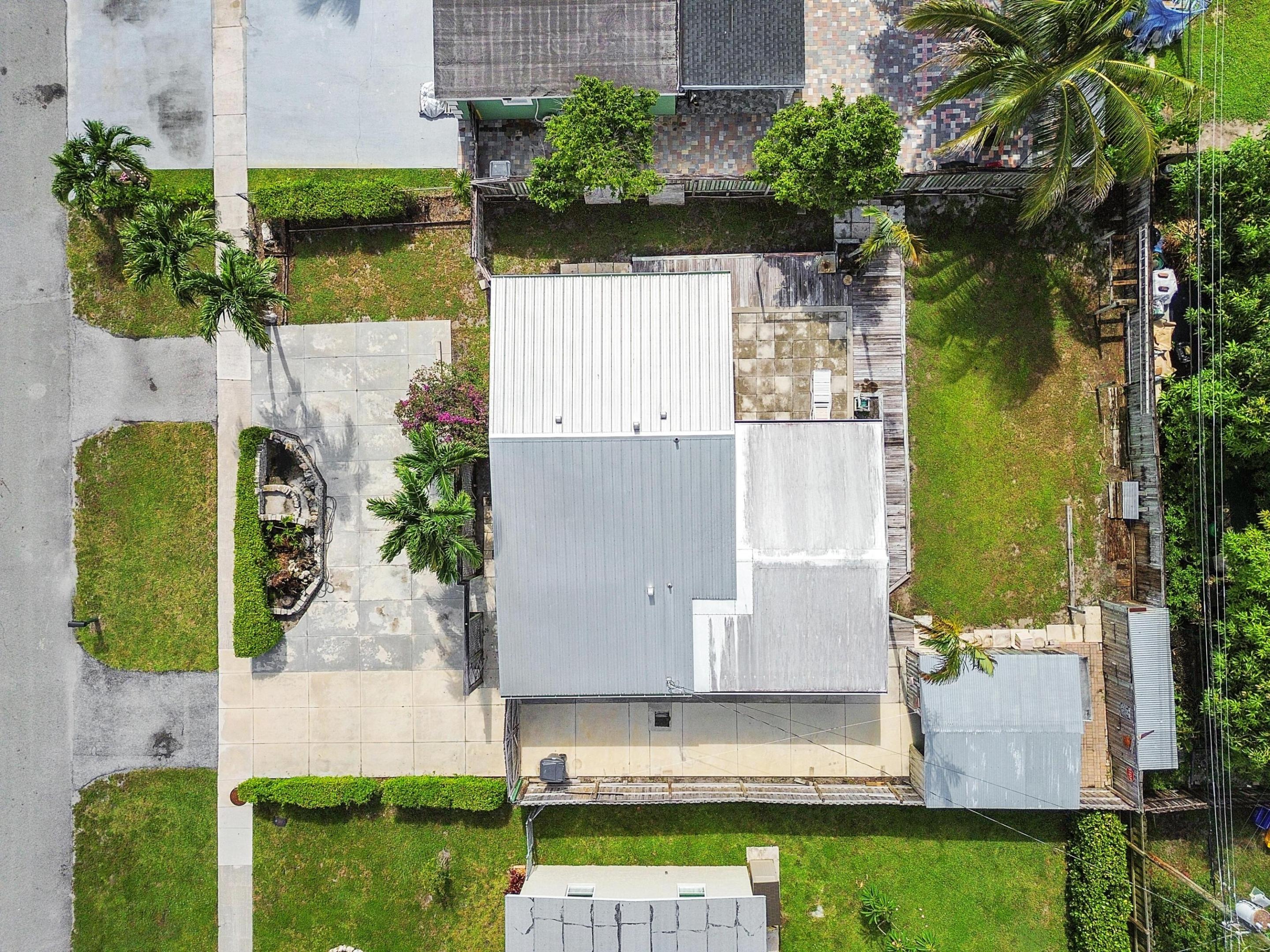 SEMINOLE MANOR 2 - Residential