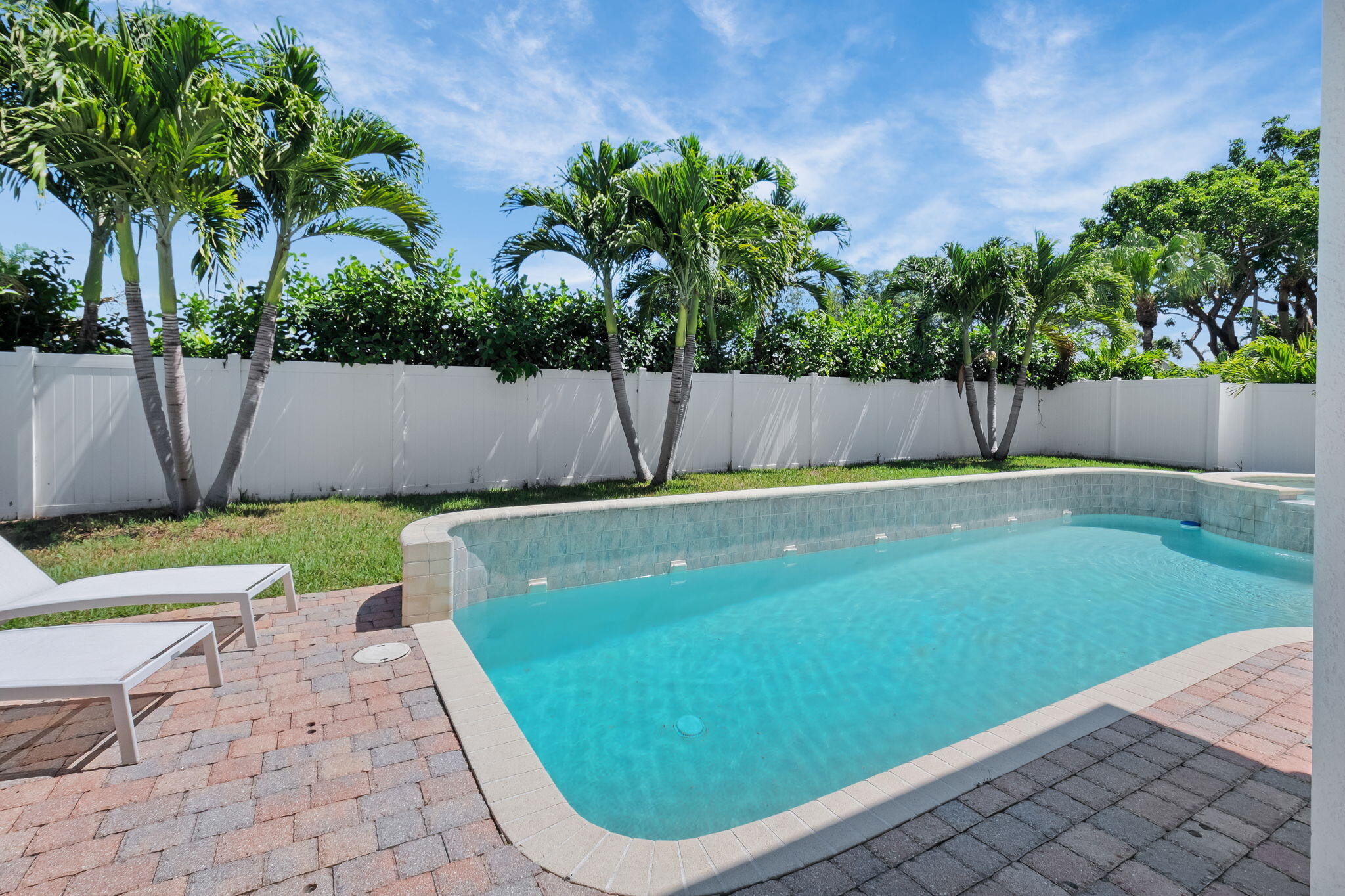 THORNHILL GREEN - Residential