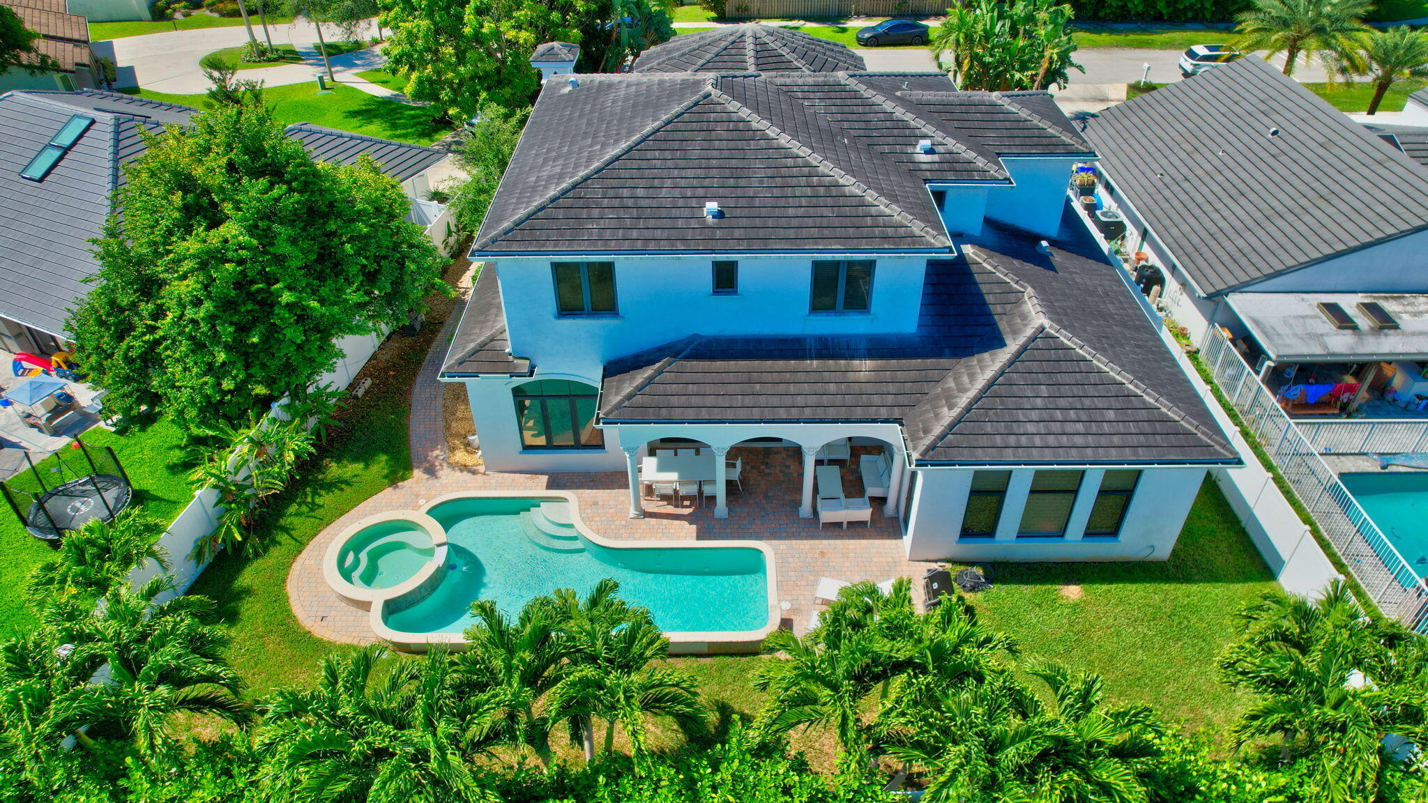 THORNHILL GREEN - Residential