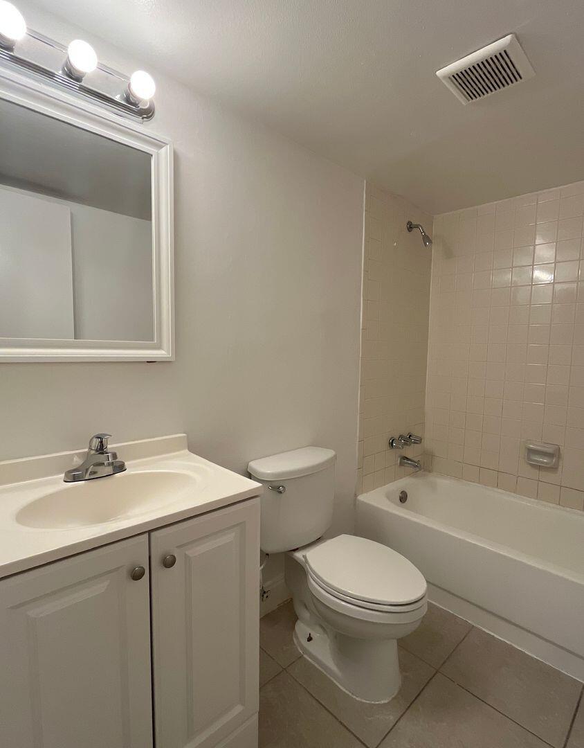 PALM BEACH LAKES SOUTH - Residential Lease