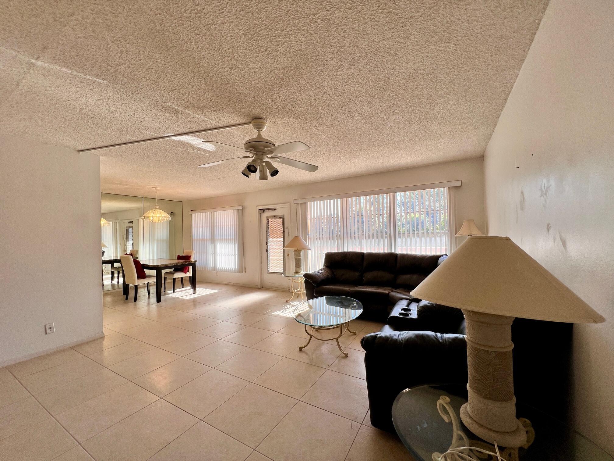 WELLINGTON CONDOS - Residential Lease