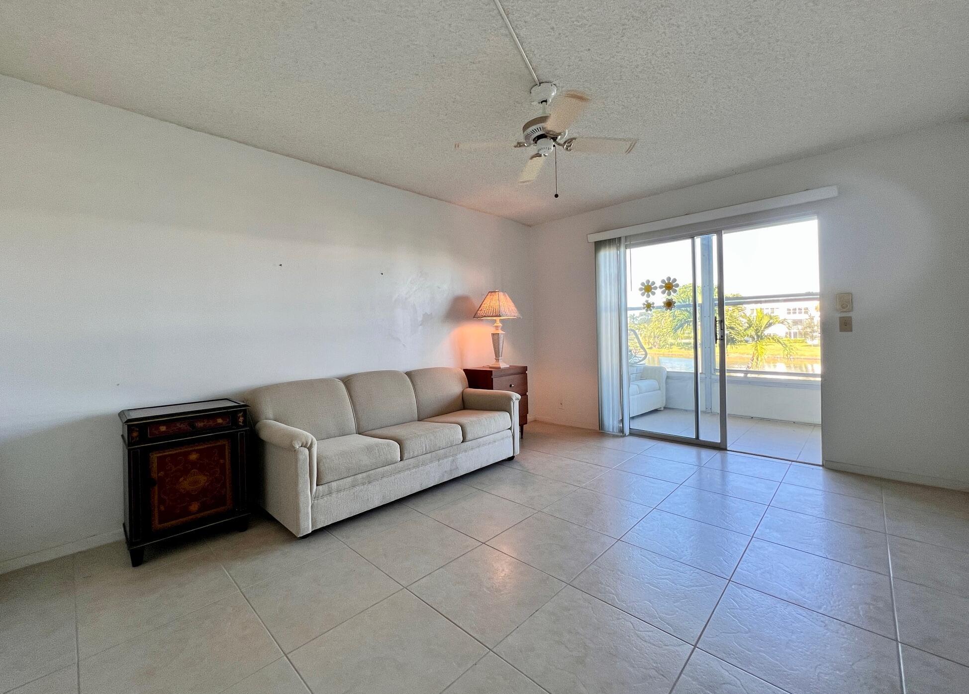 WELLINGTON CONDOS - Residential Lease