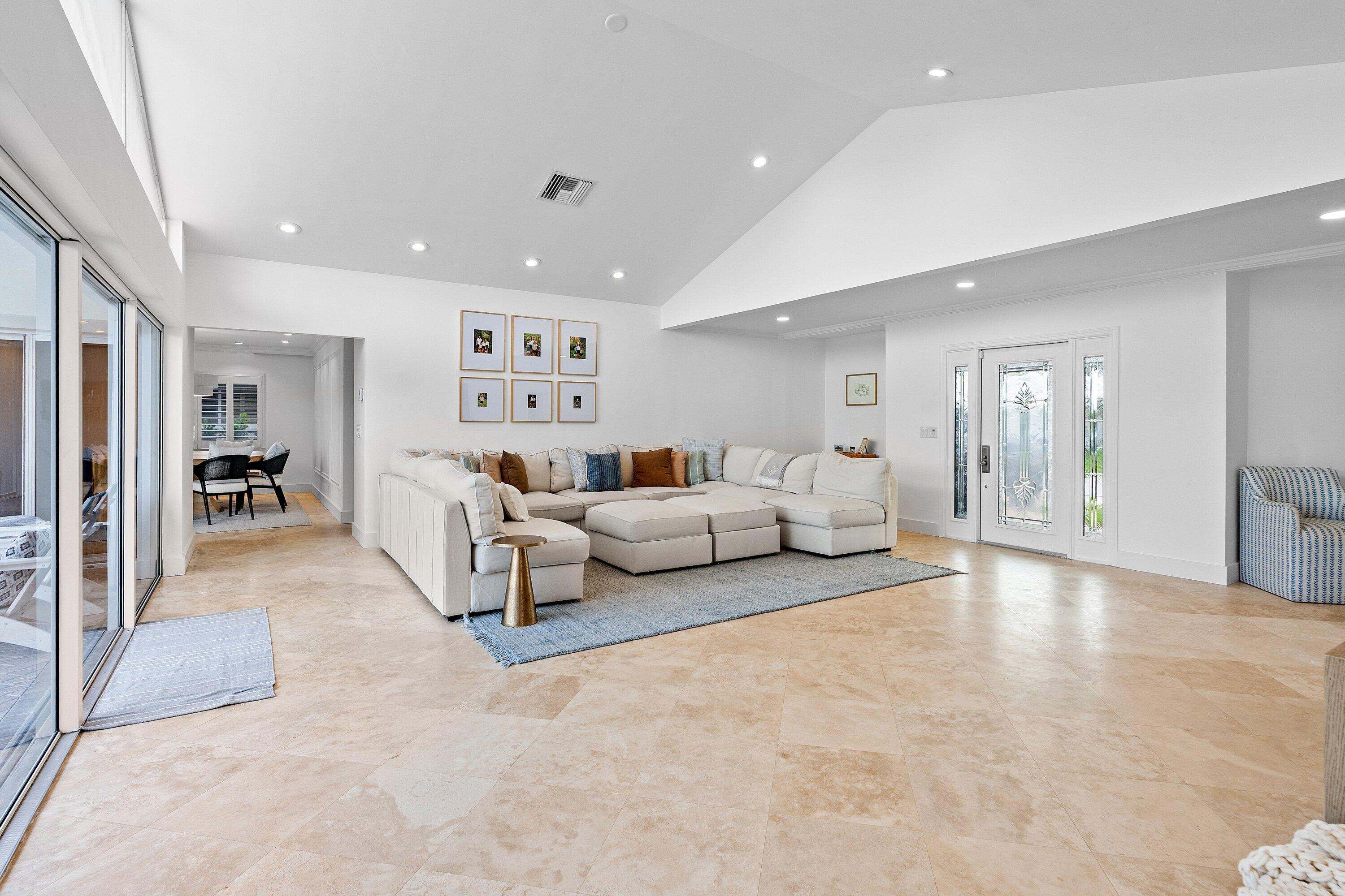 CAMINO GARDENS SEC 3 - Residential Lease