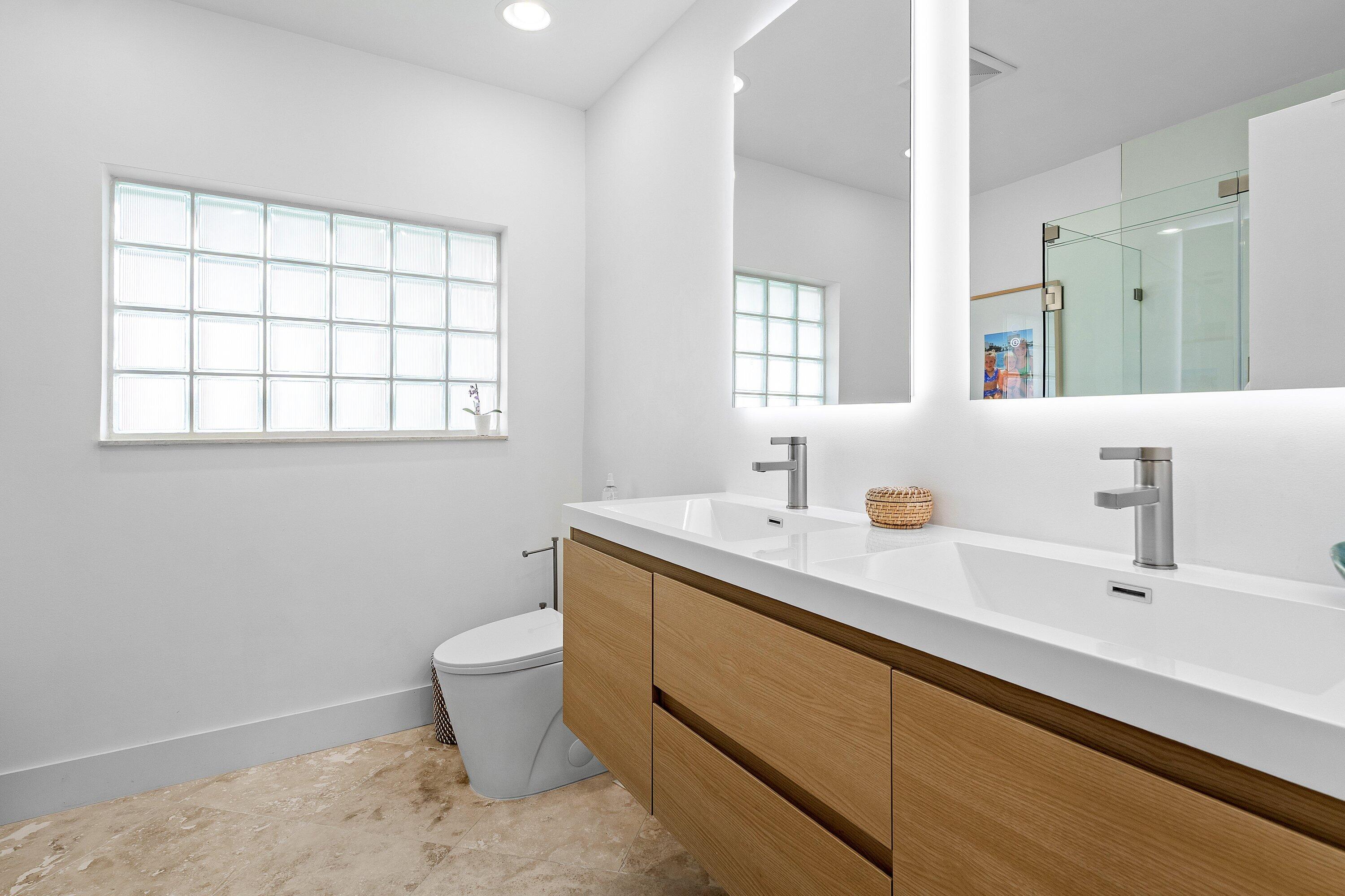 CAMINO GARDENS SEC 3 - Residential Lease