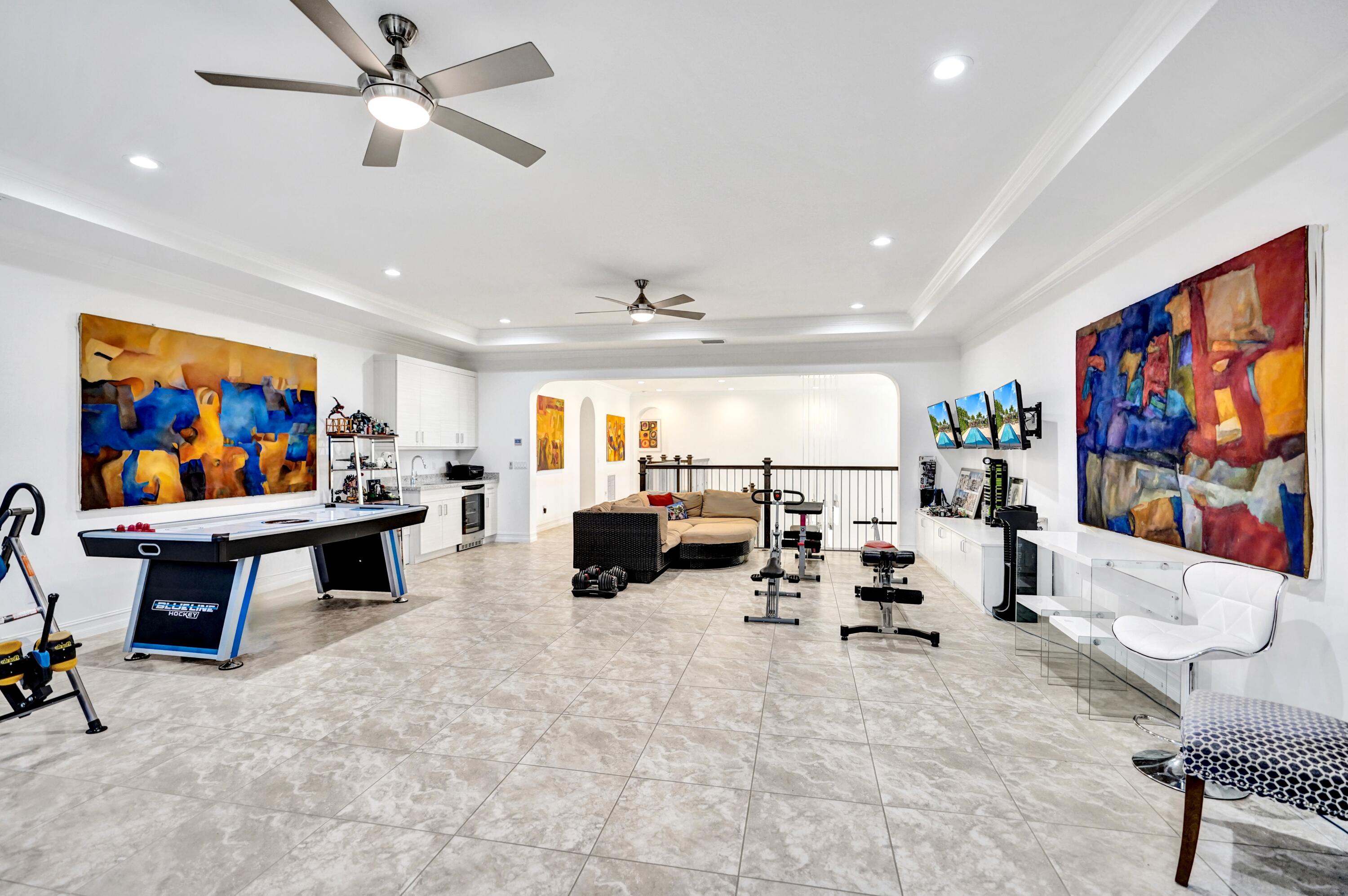 PALM MEADOWS ESTATES - Residential
