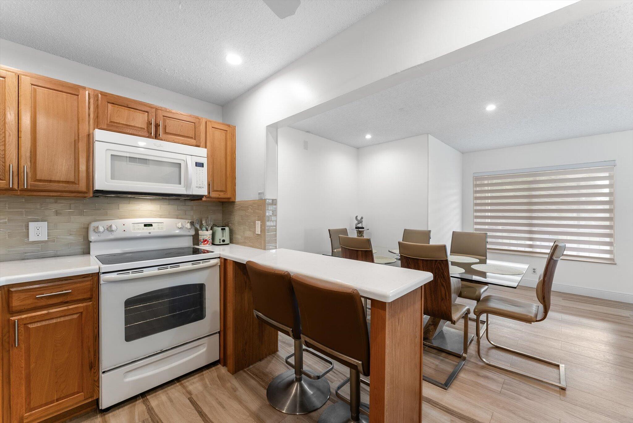 PINE RIDGE SOUTH IV CONDO - Residential