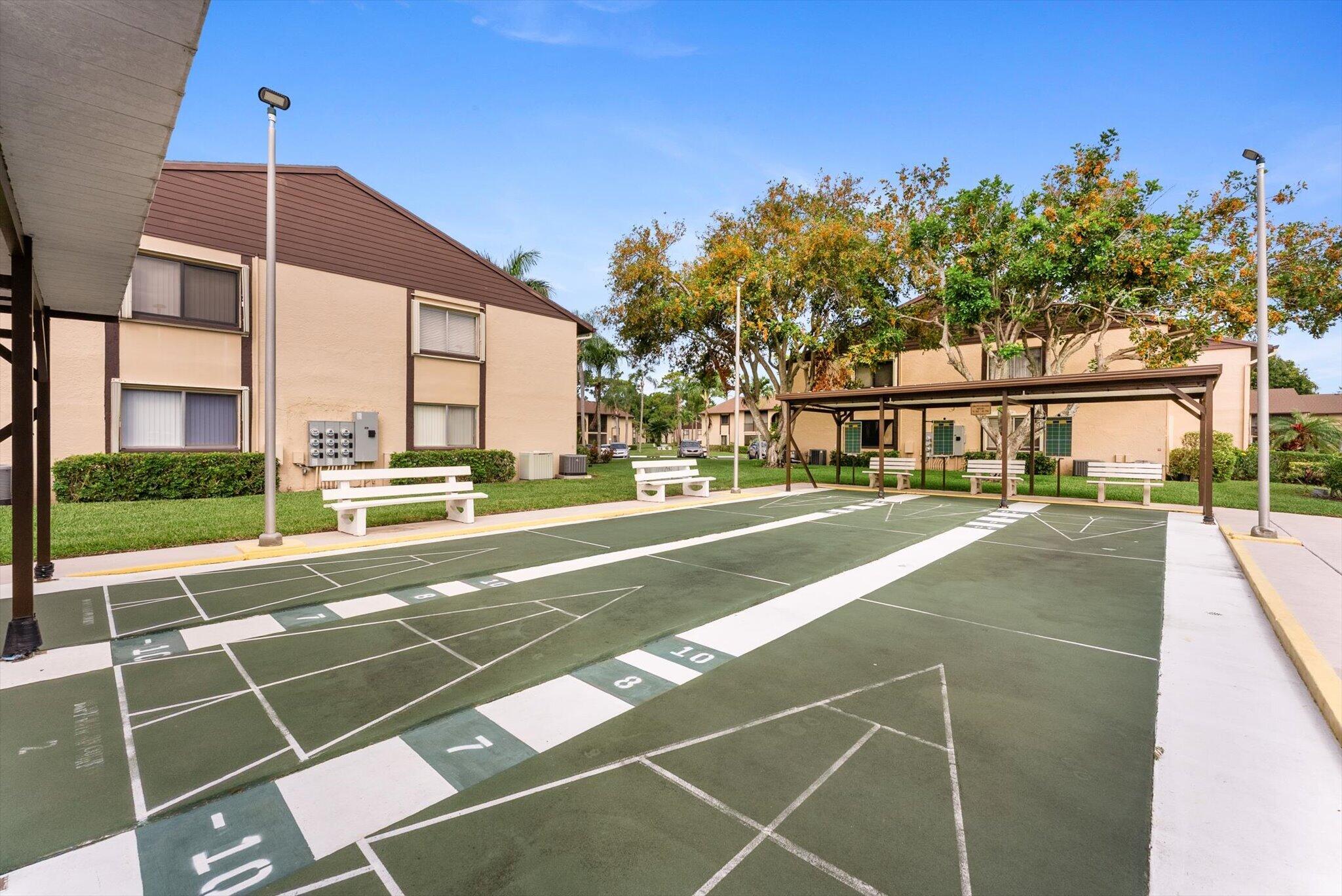 PINE RIDGE SOUTH IV CONDO - Residential
