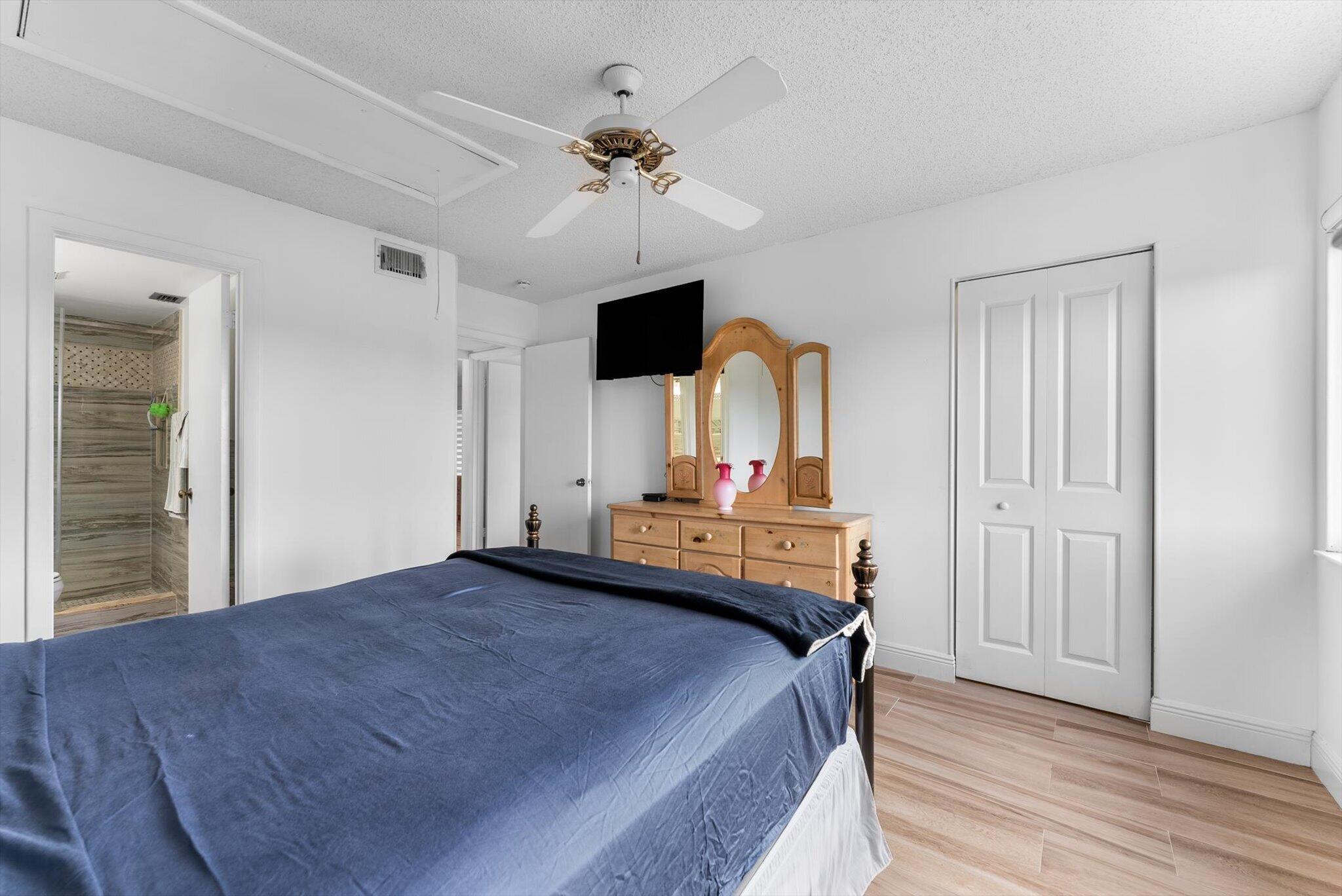 PINE RIDGE SOUTH IV CONDO - Residential