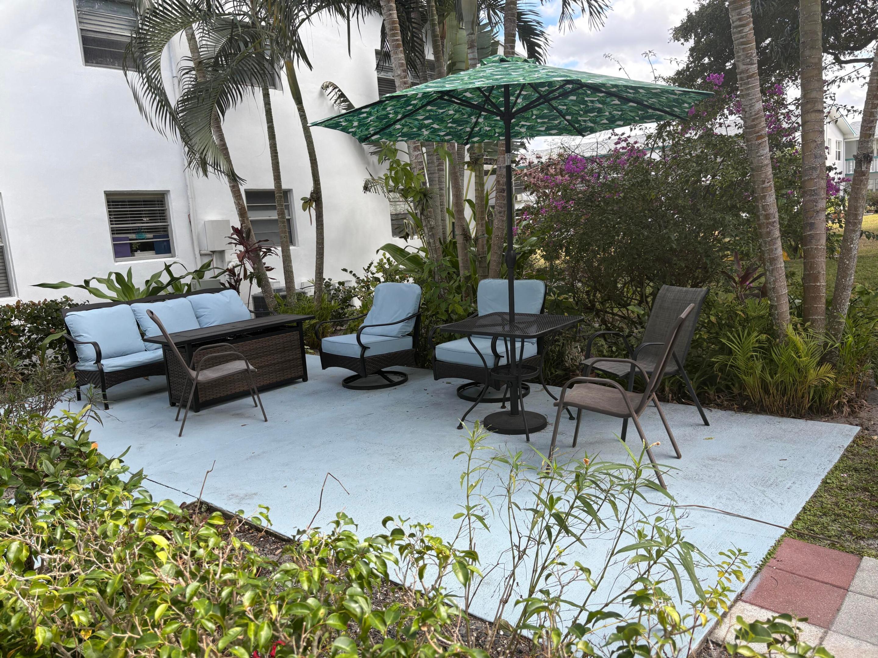 CENTURY VILLAGE / SUSSEX CONDO - Residential Lease
