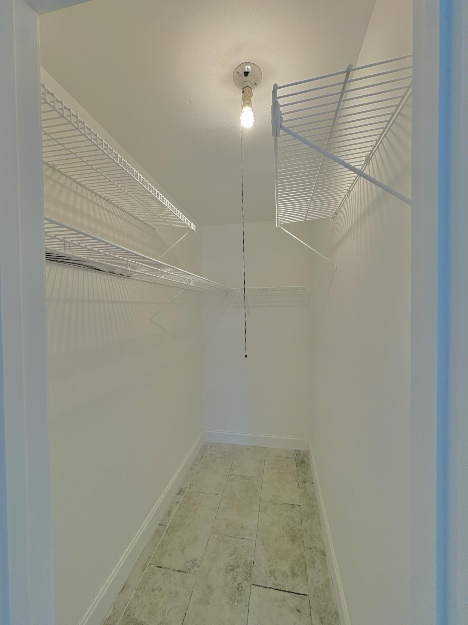 CENTURY VILLAGE / SUSSEX CONDO - Residential Lease