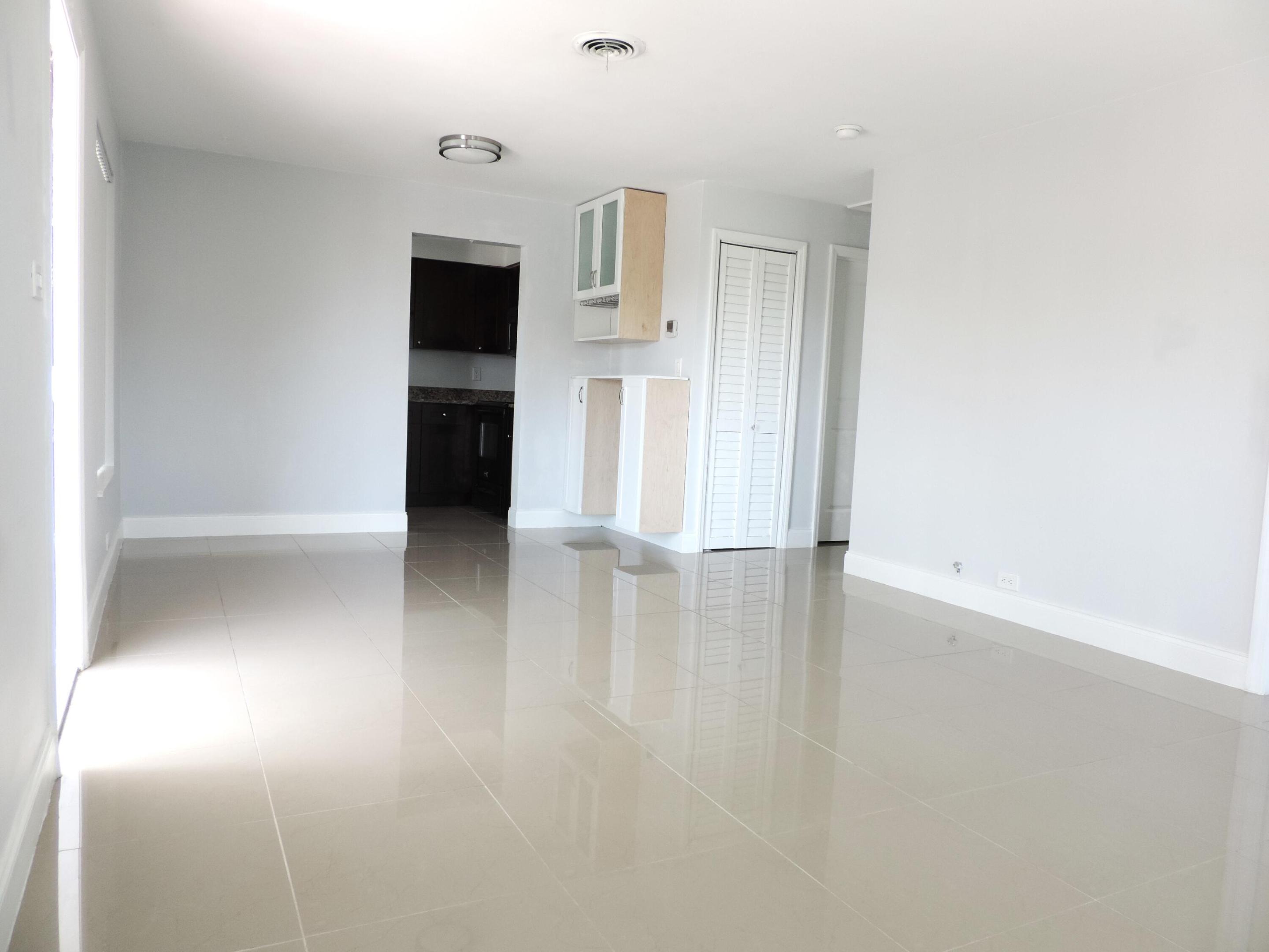 POMPANO ISLES SEC - Residential Lease