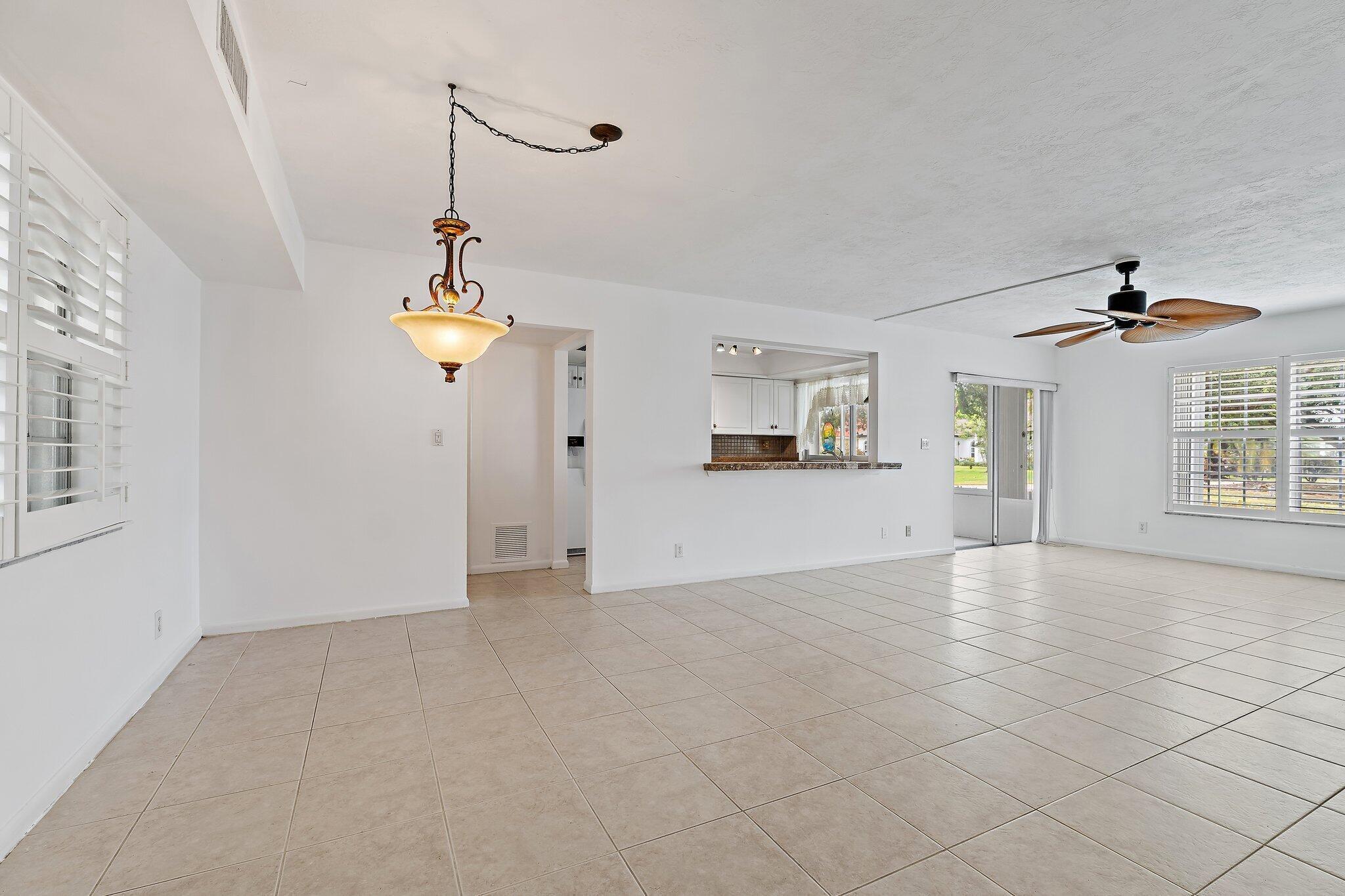 TAMBERLANE 4 CONDO - Residential