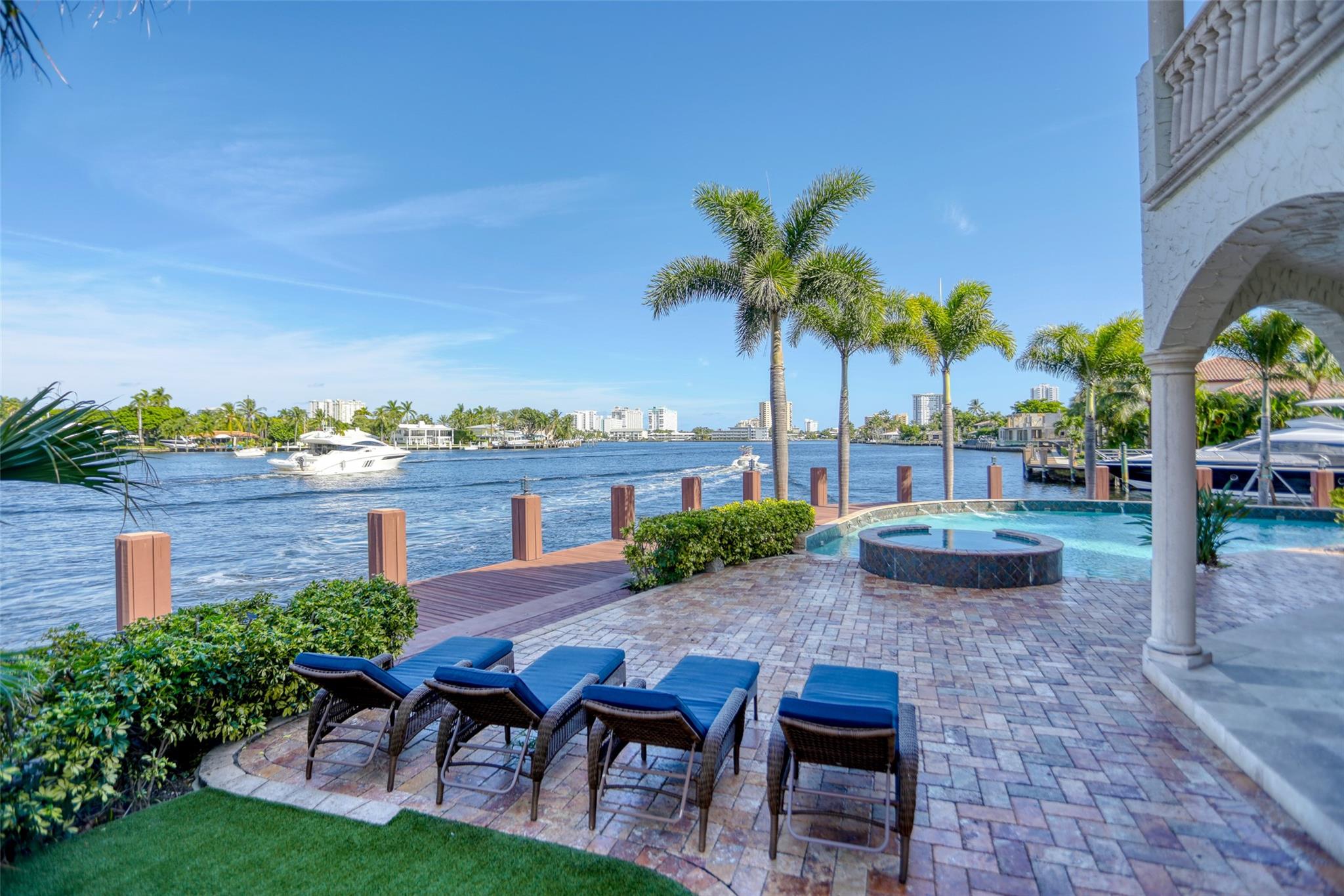 Santa Barbara Shores 33-2 - Residential