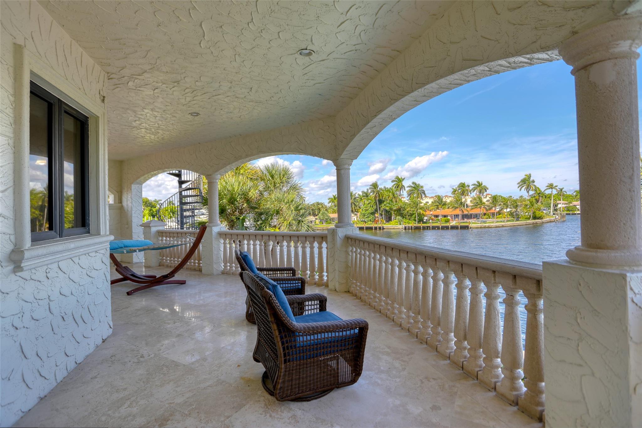 Santa Barbara Shores 33-2 - Residential