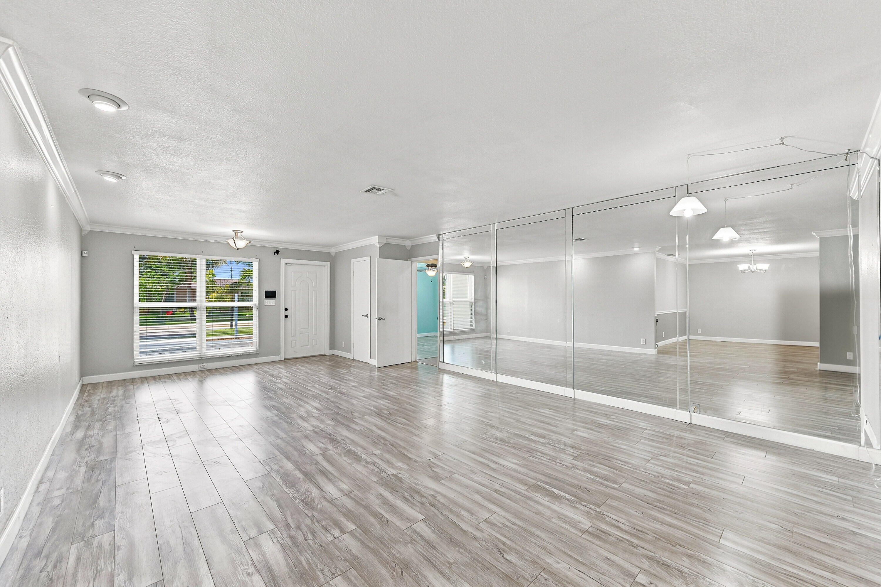 WOODLAND GREENS - Residential