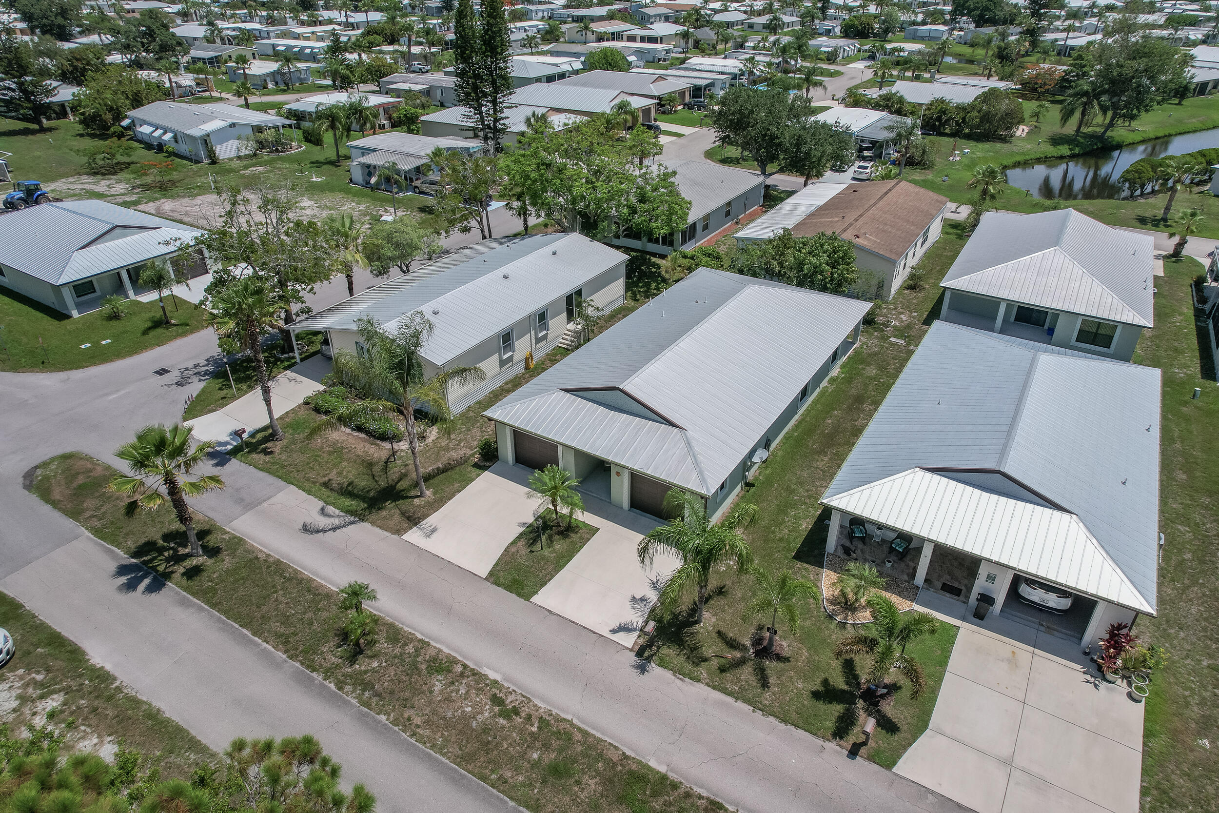 SPANISH LAKES ONE LEASEHOLD ESTATES - Residential
