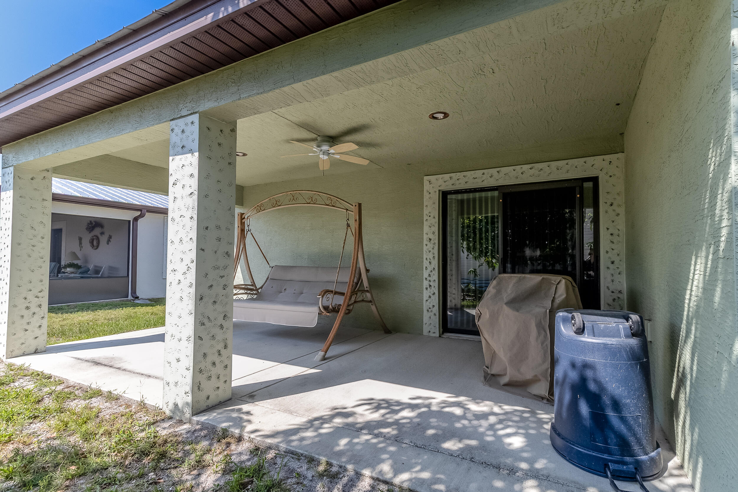 SPANISH LAKES ONE LEASEHOLD ESTATES - Residential