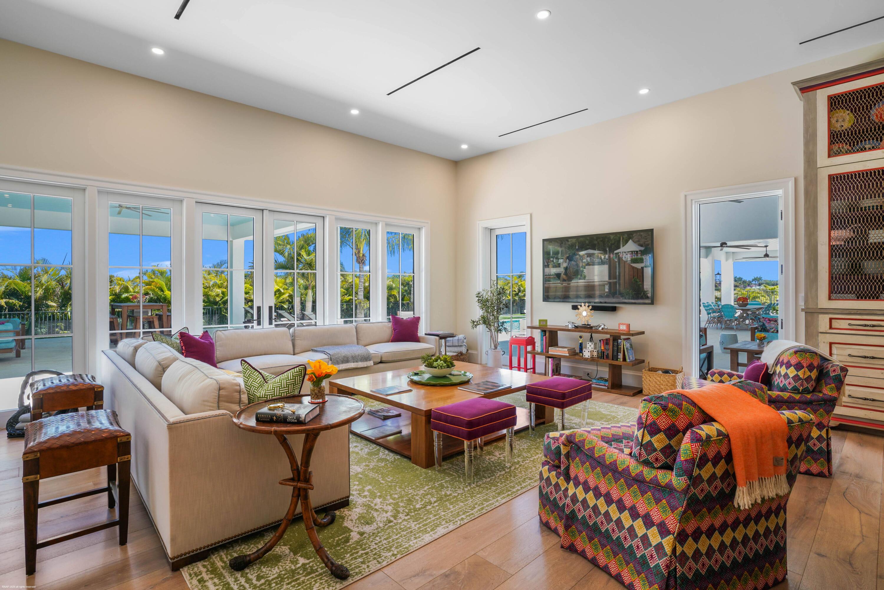 PALM BEACH POINT EAST - Residential