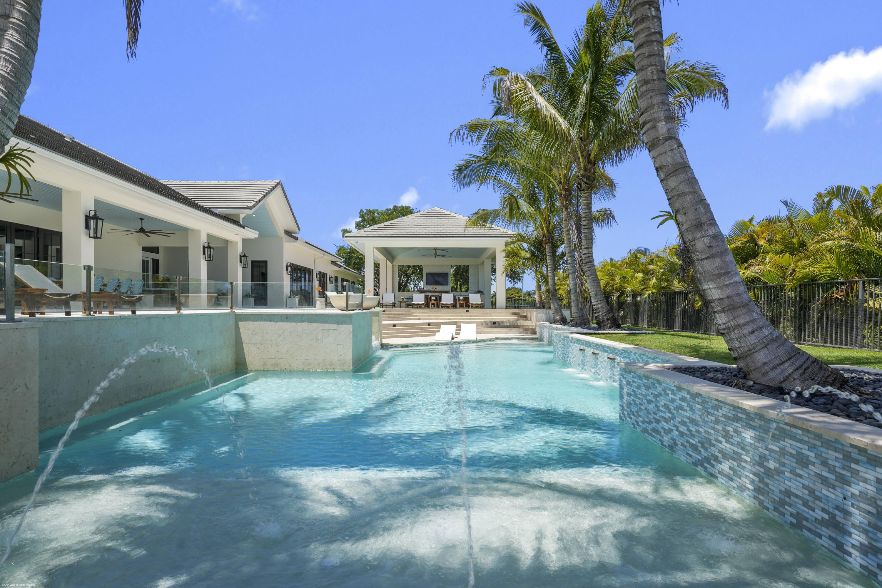 PALM BEACH POINT EAST - Residential