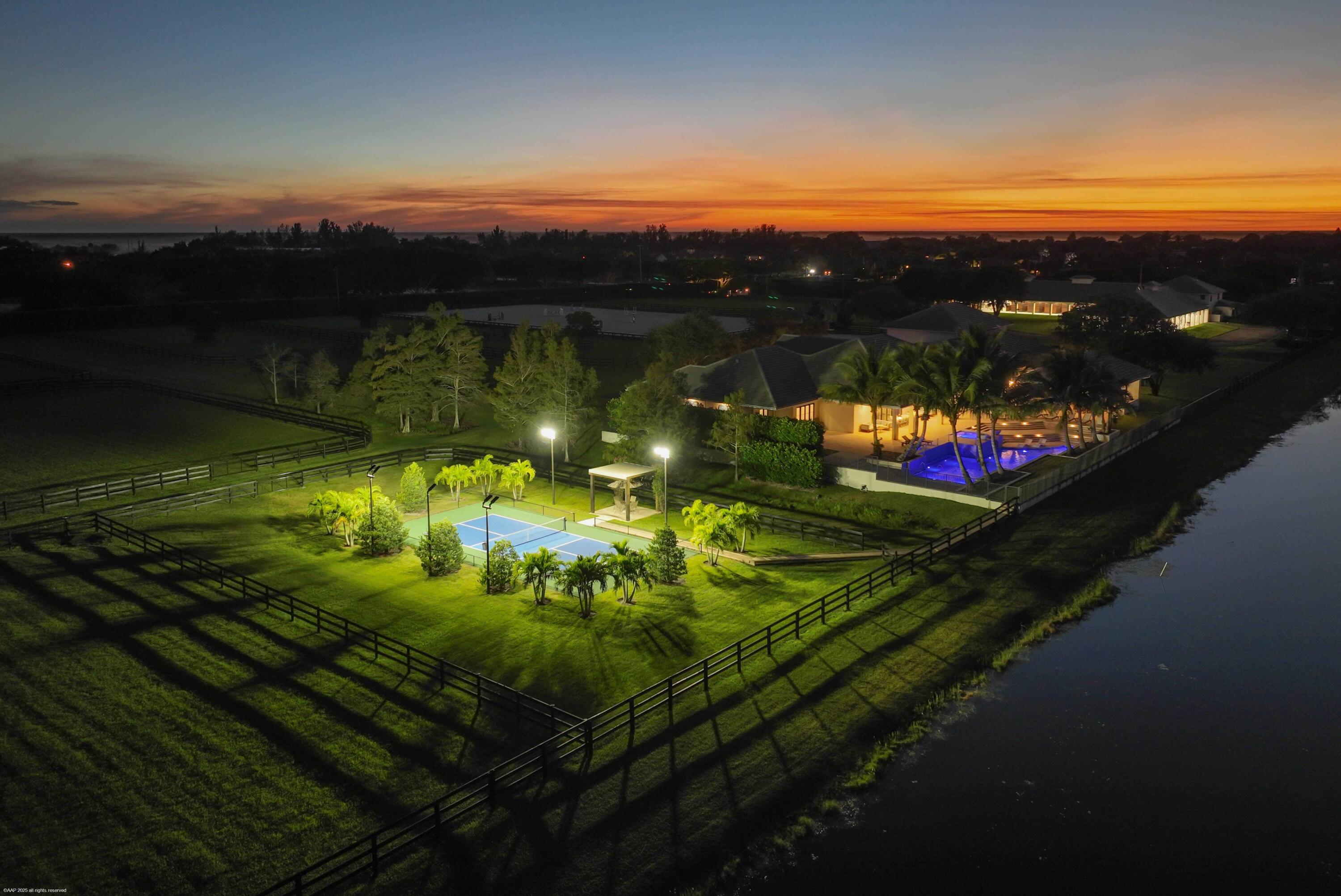 PALM BEACH POINT EAST - Residential