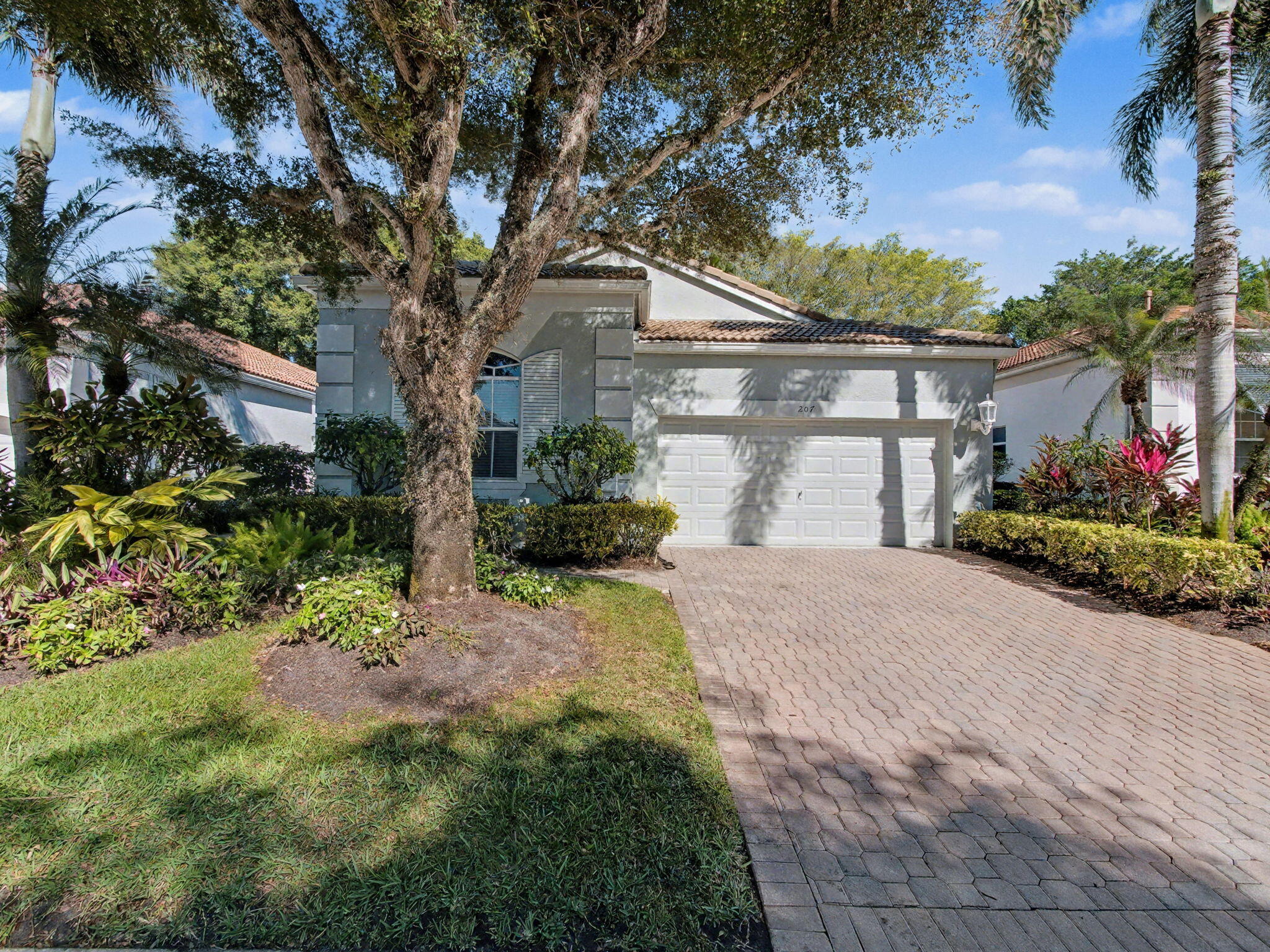 BALLENISLES - Residential