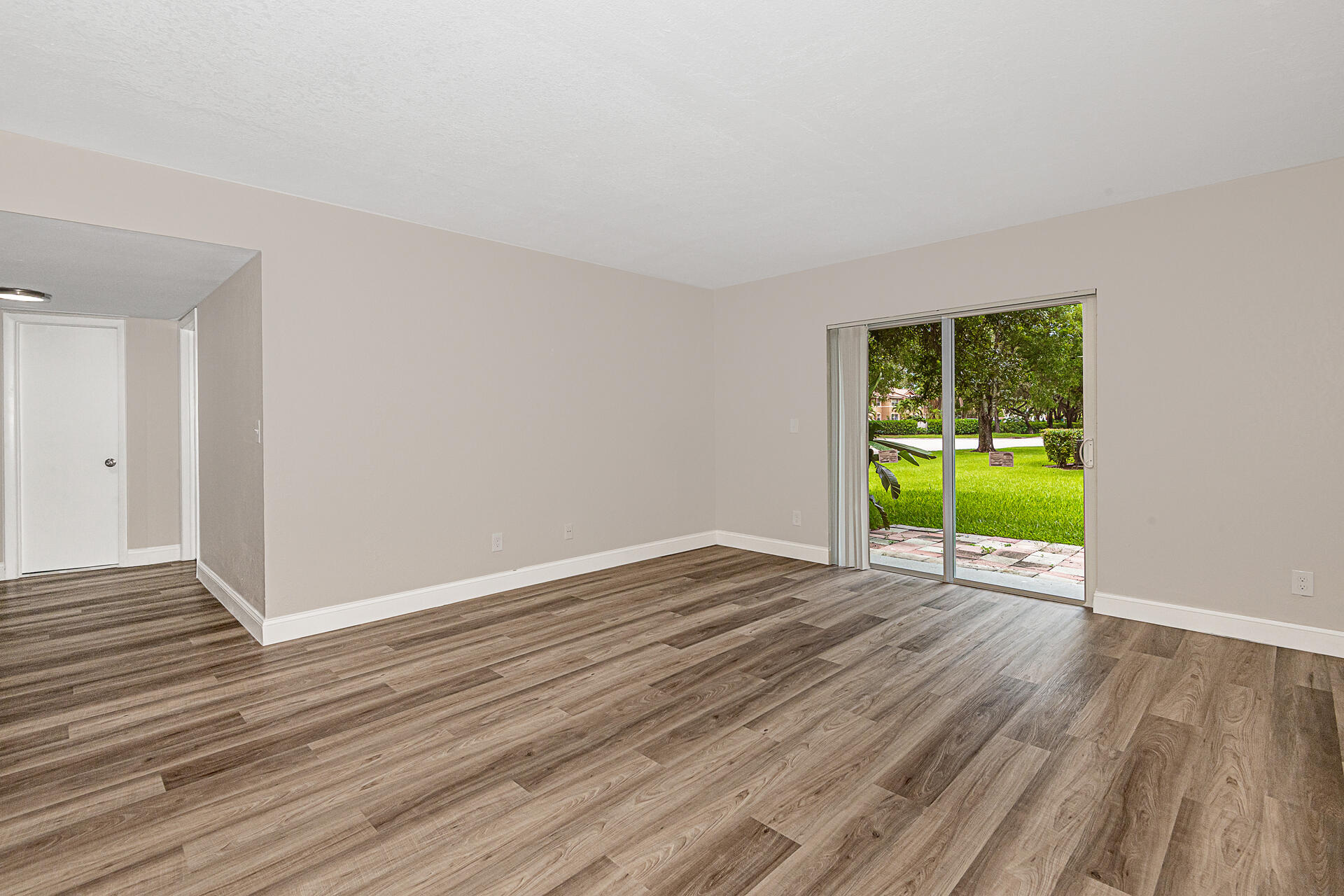 GLENWOOD SUBDIVISION - Residential Income