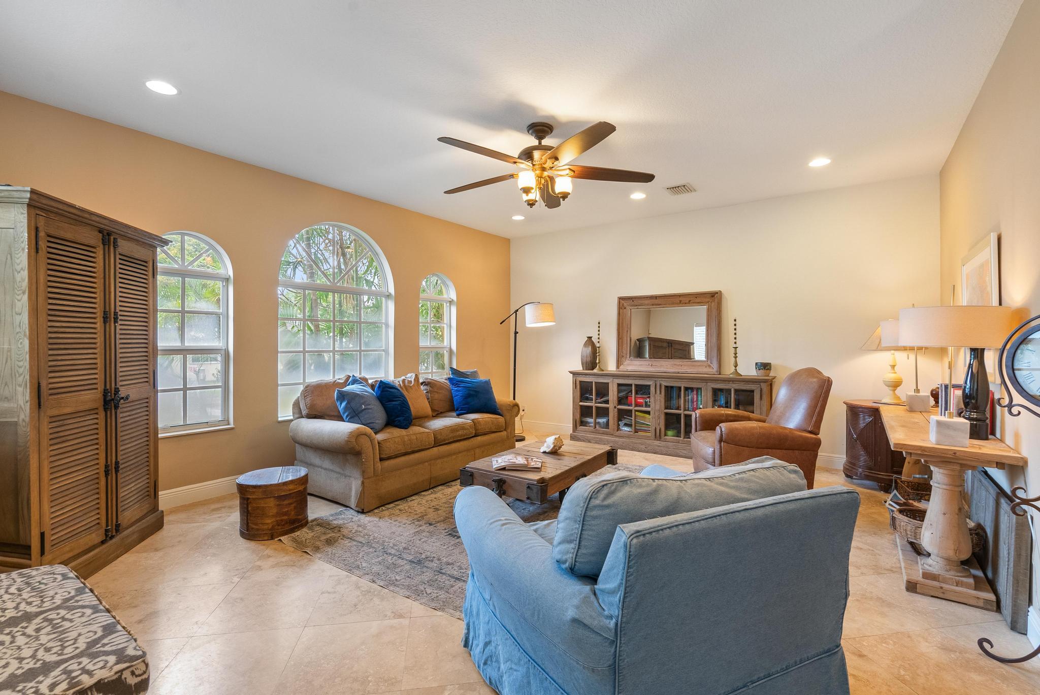 LAKE WORTH TOWN OF - Residential