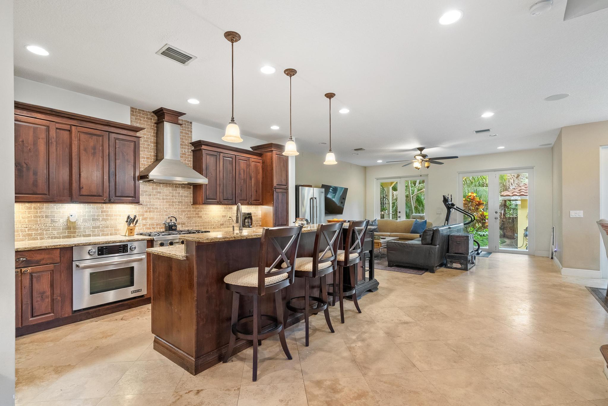 LAKE WORTH TOWN OF - Residential
