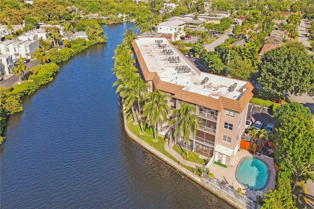 Camelot Shores - Residential
